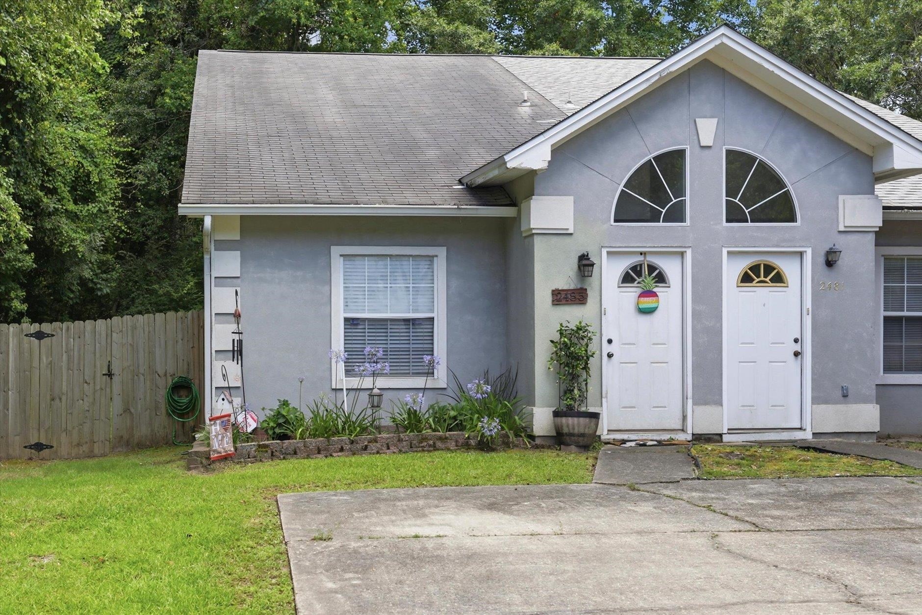 2485 Needle Palm Way
