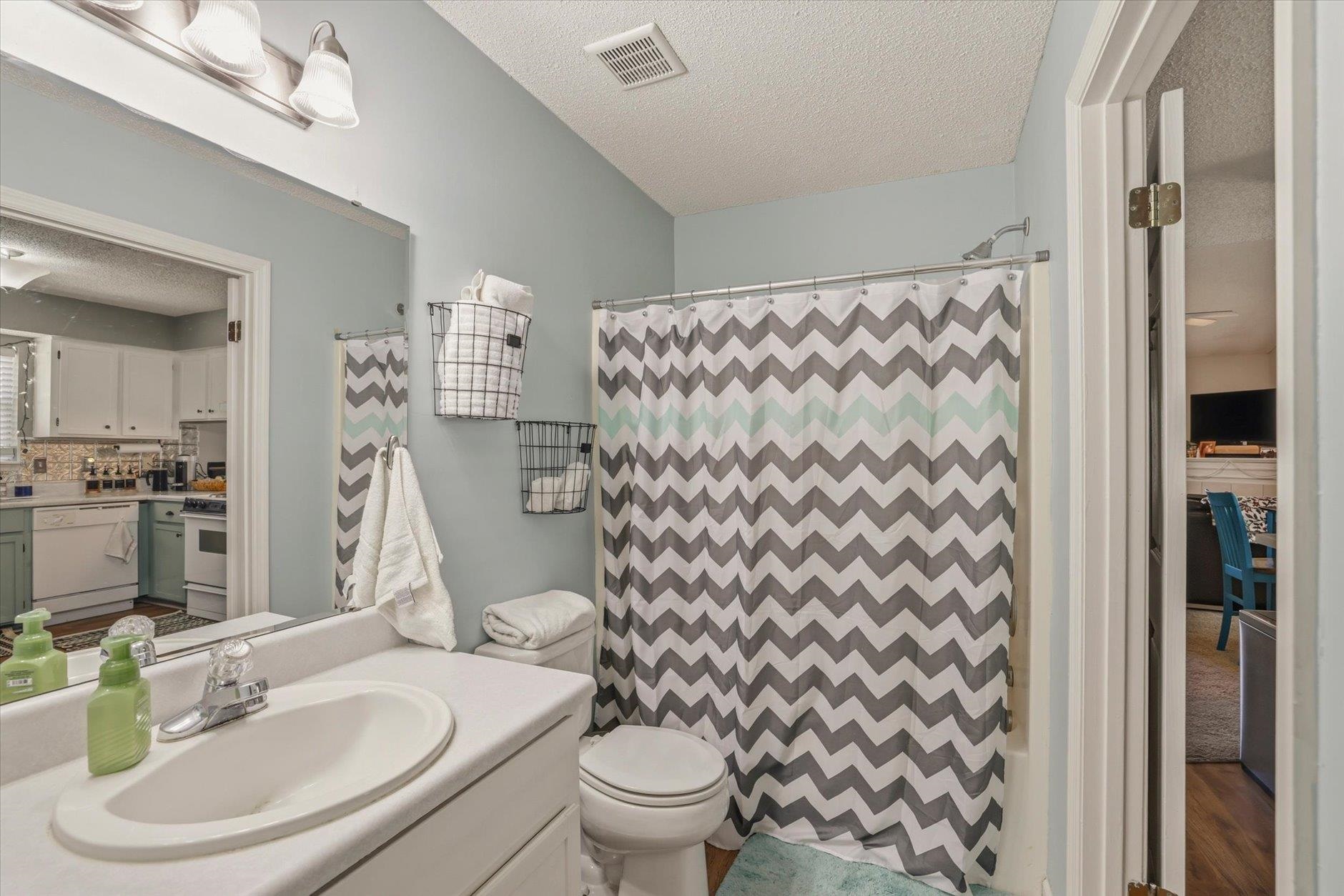 2485 Needle Palm Way