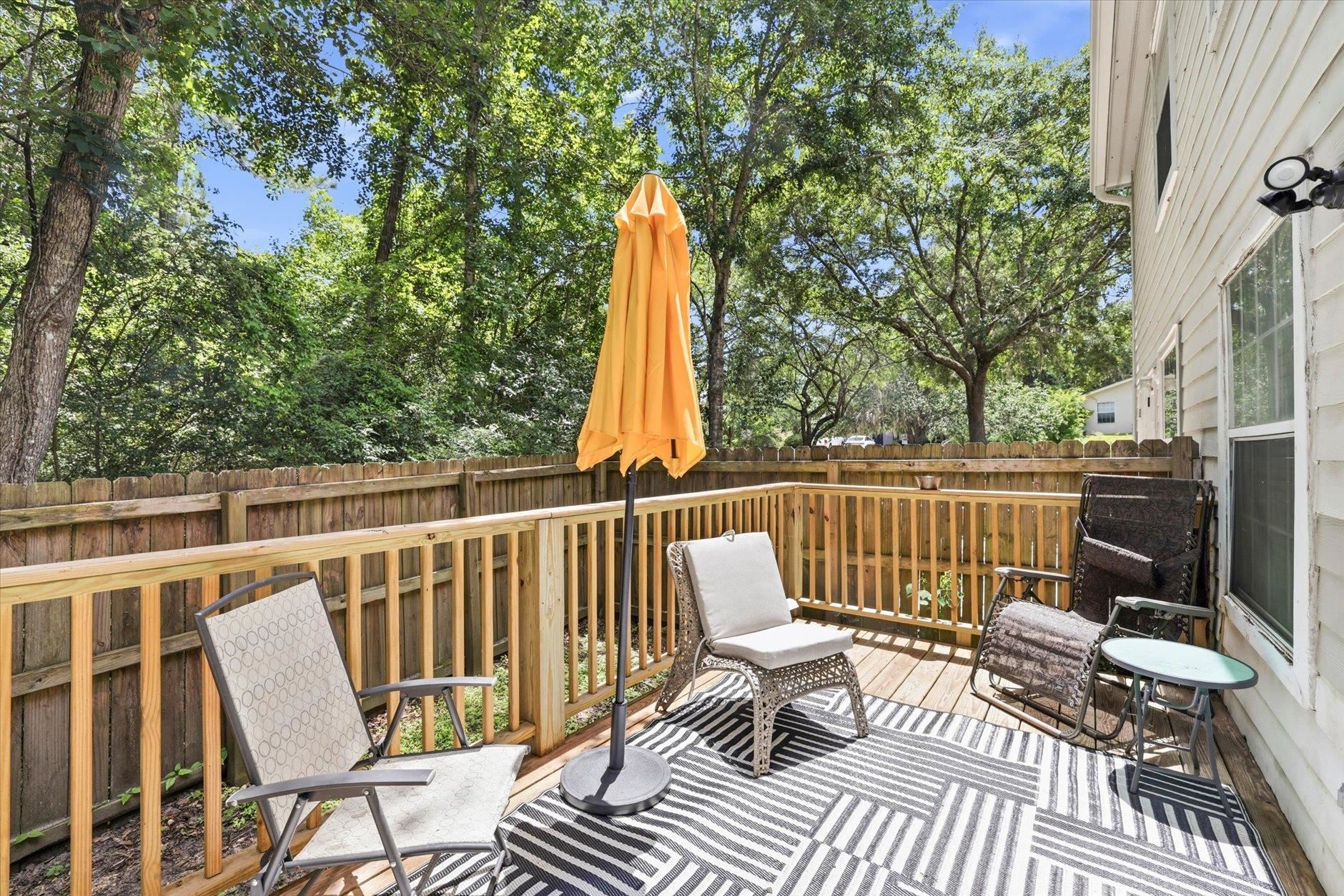 2485 Needle Palm Way