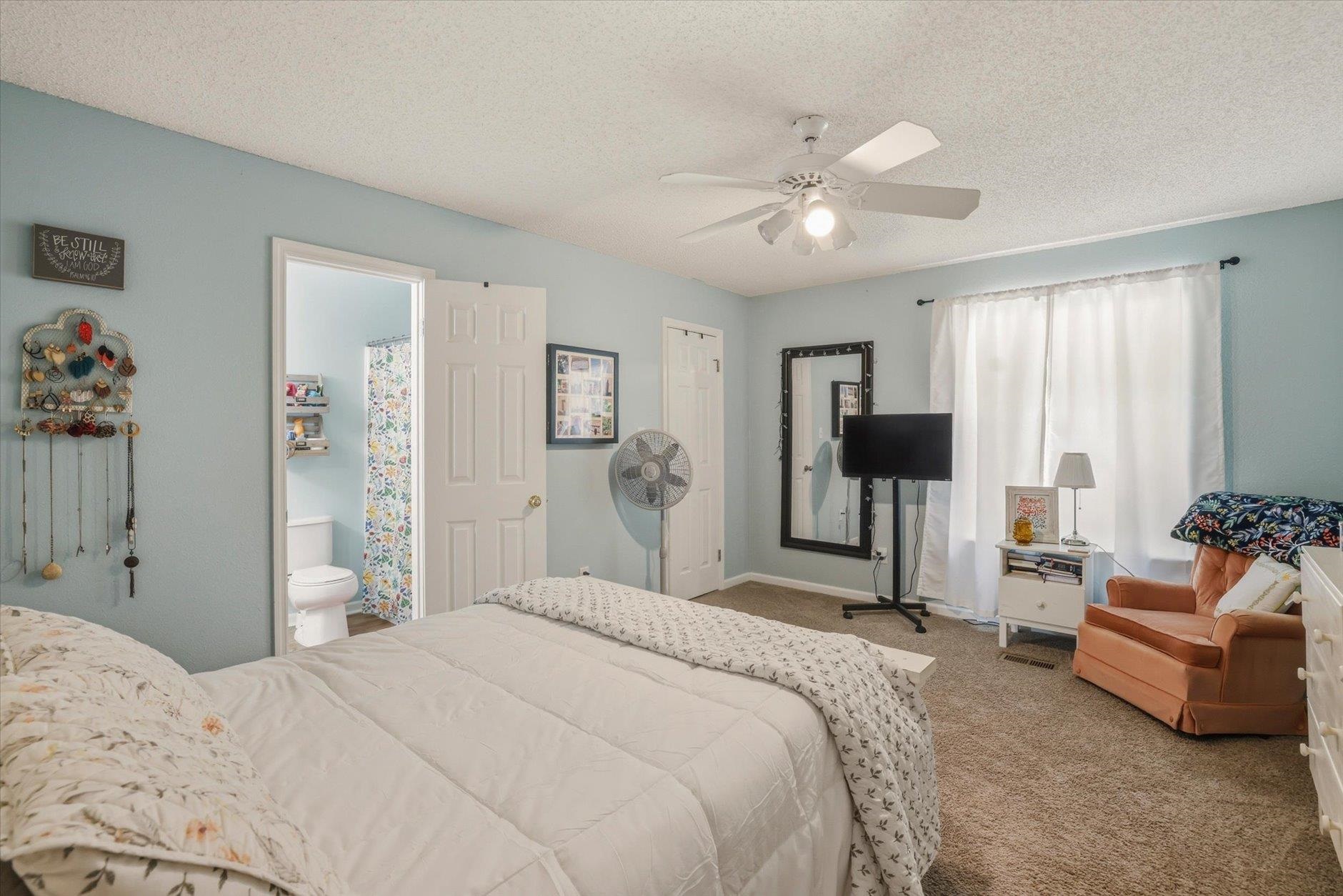 2485 Needle Palm Way