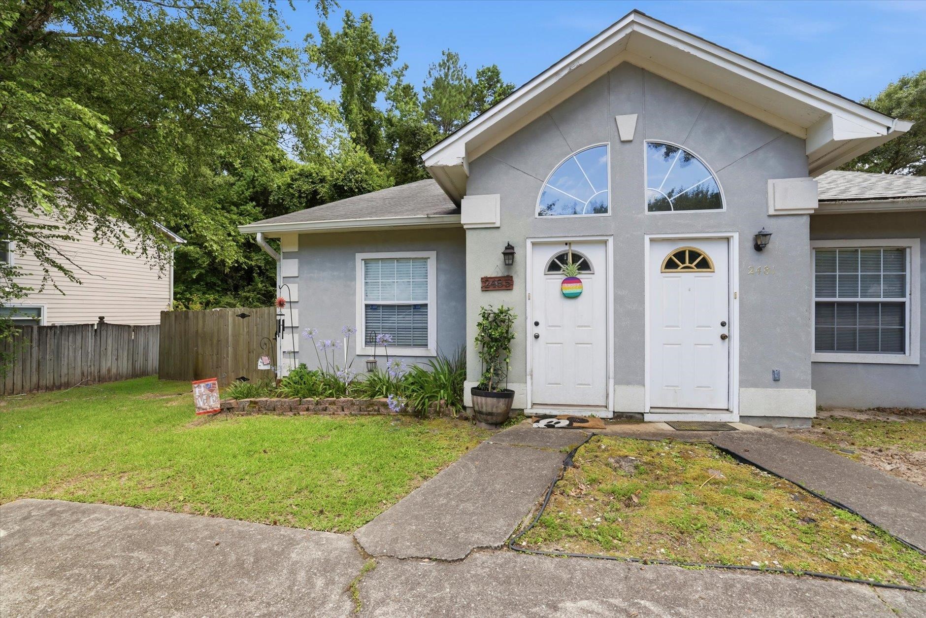 2485 Needle Palm Way