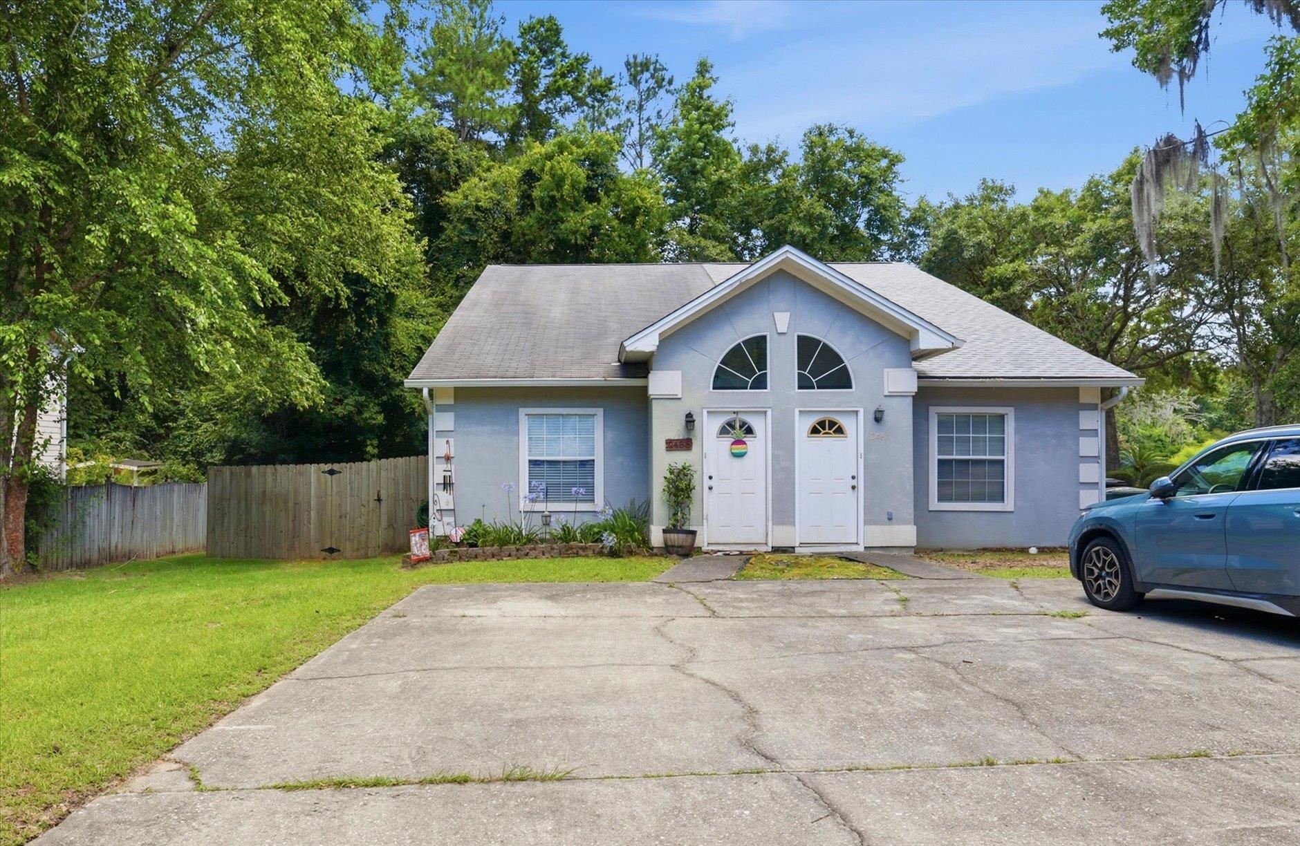 2485 Needle Palm Way