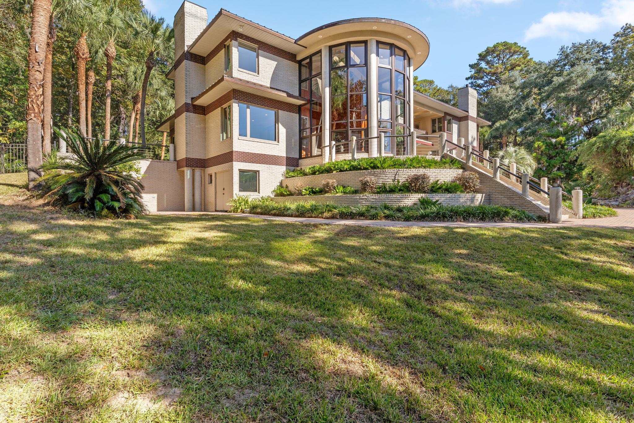 767 RHODEN COVE