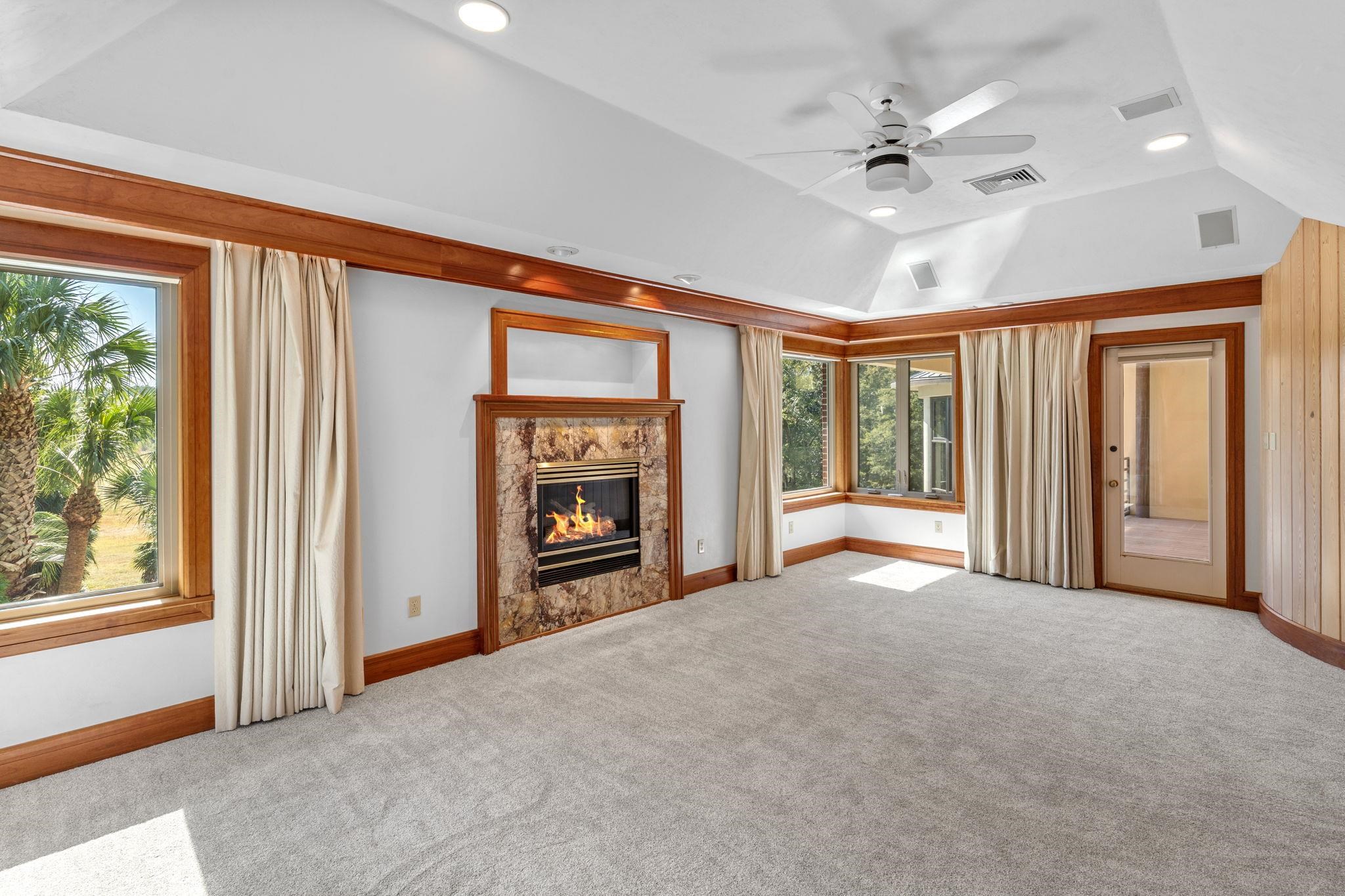 767 RHODEN COVE