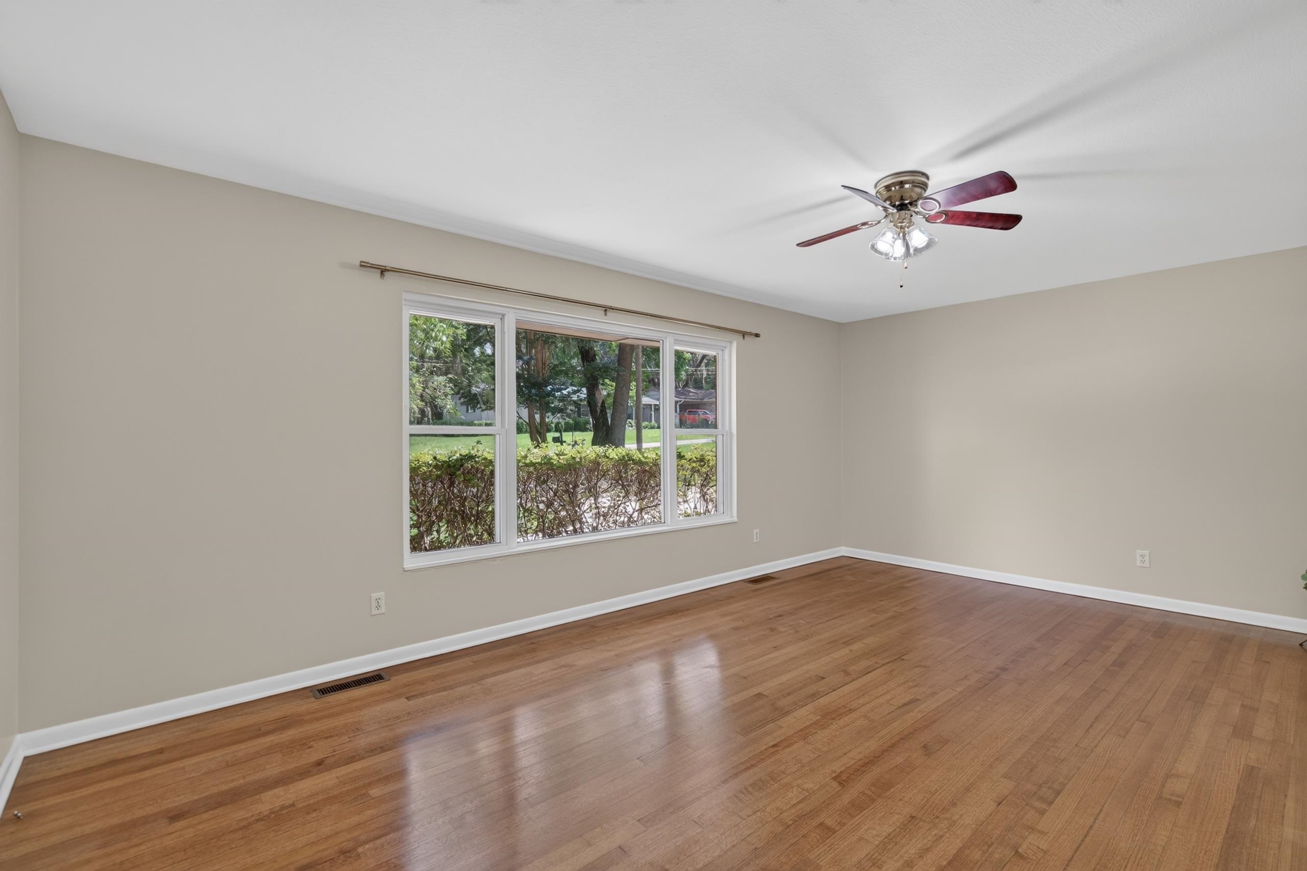 2515 Hastings Dr