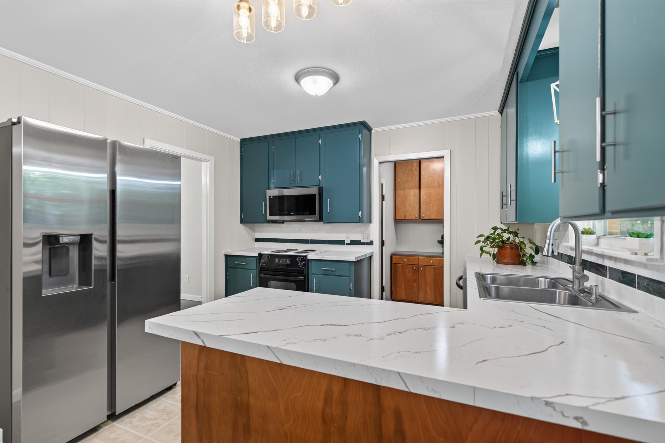 2515 Hastings Dr