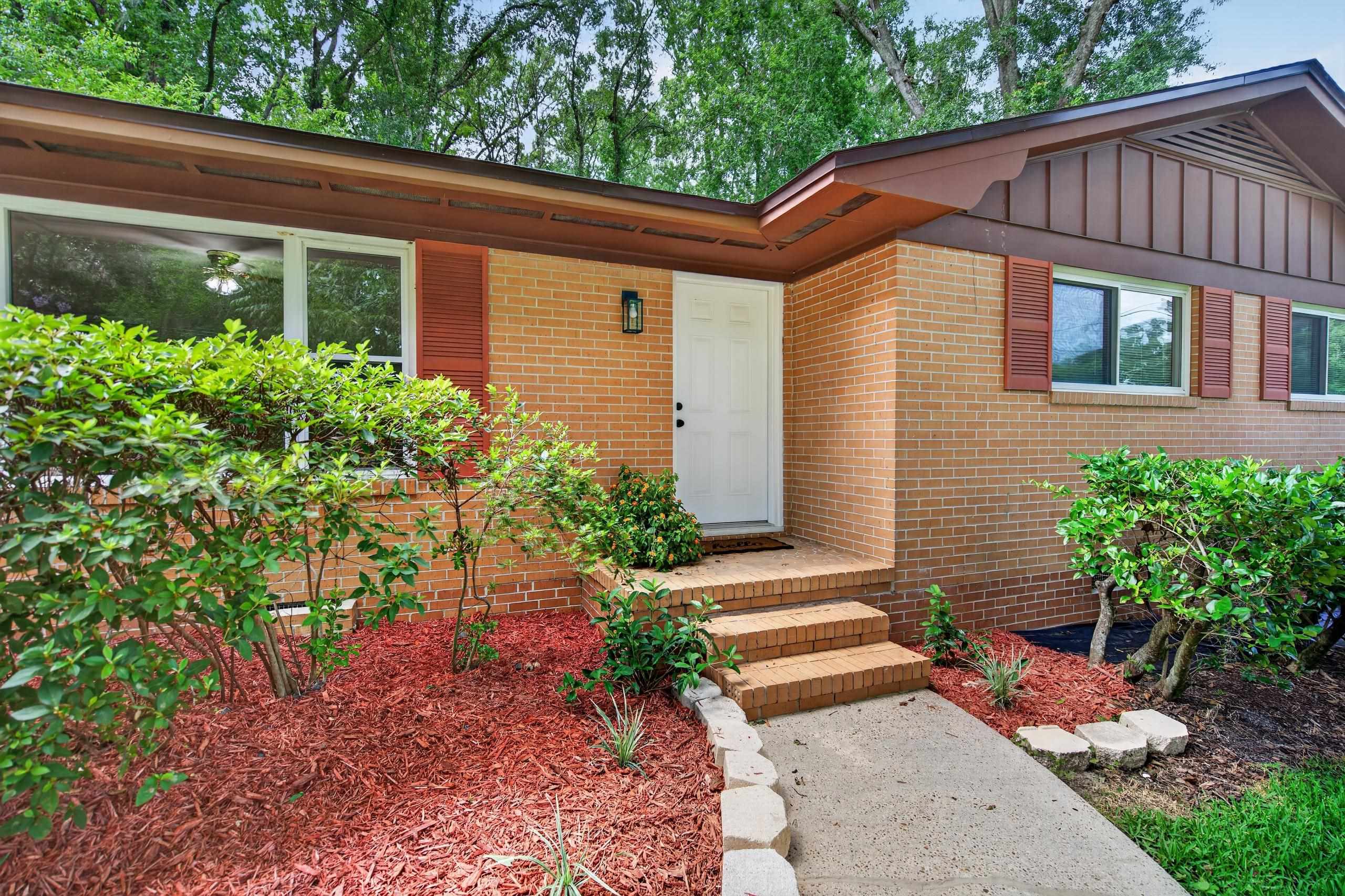 2515 Hastings Dr