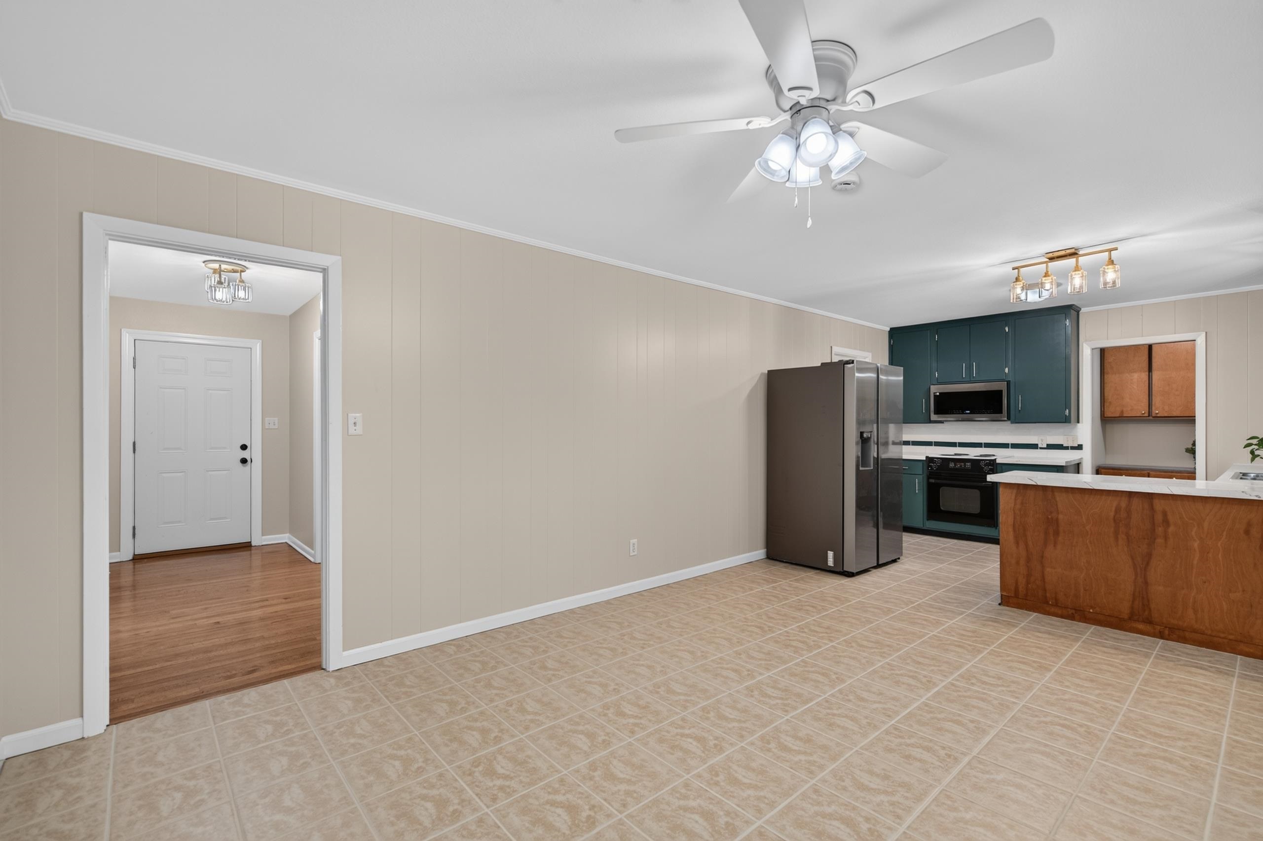 2515 Hastings Dr