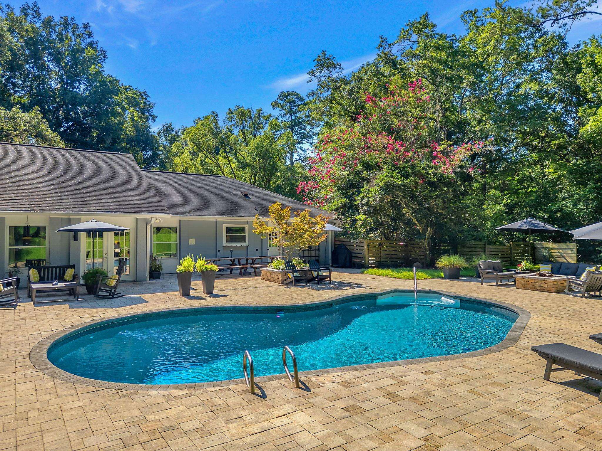 3332 CHARLESTON Road