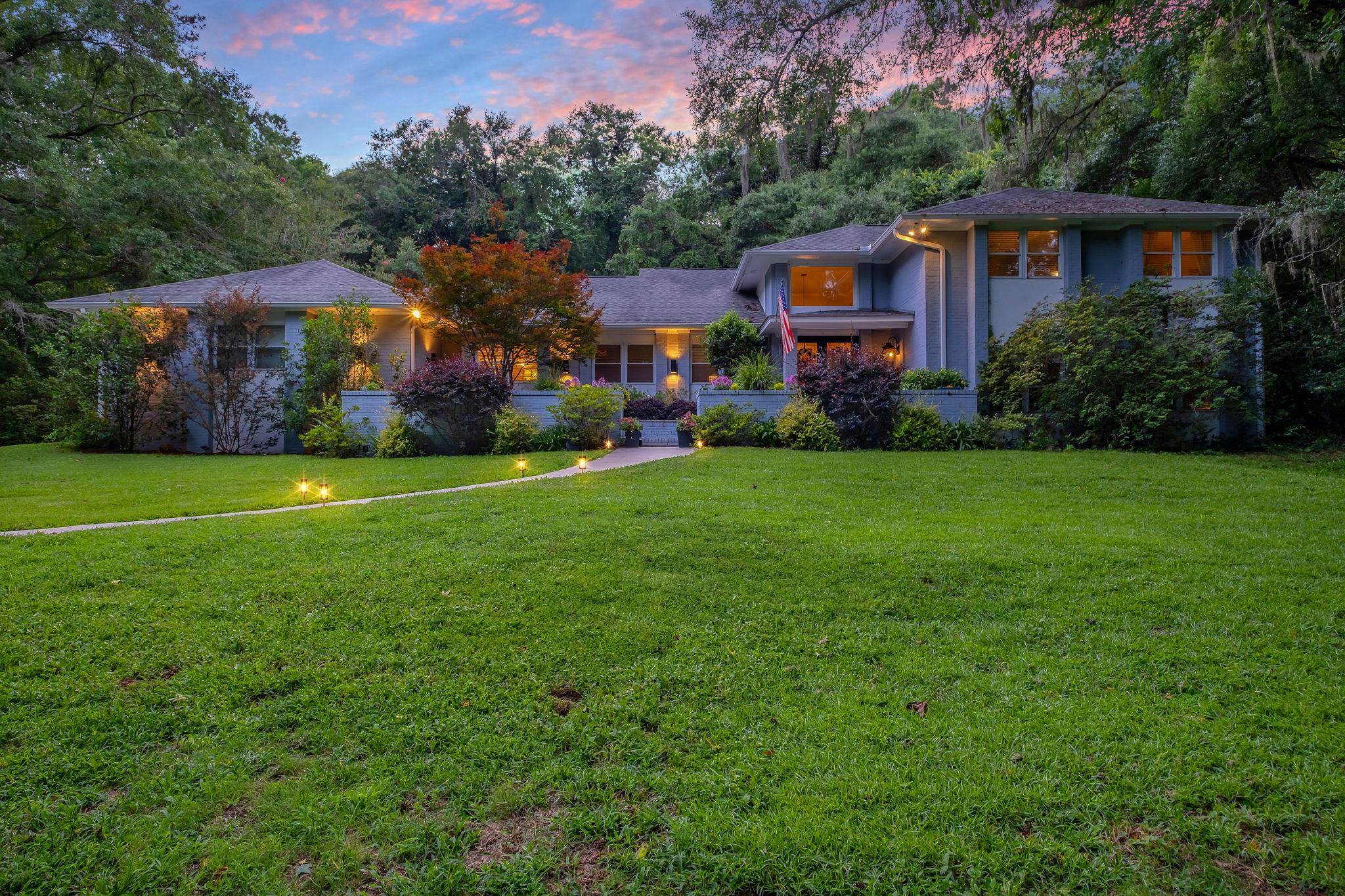 3332 CHARLESTON Road