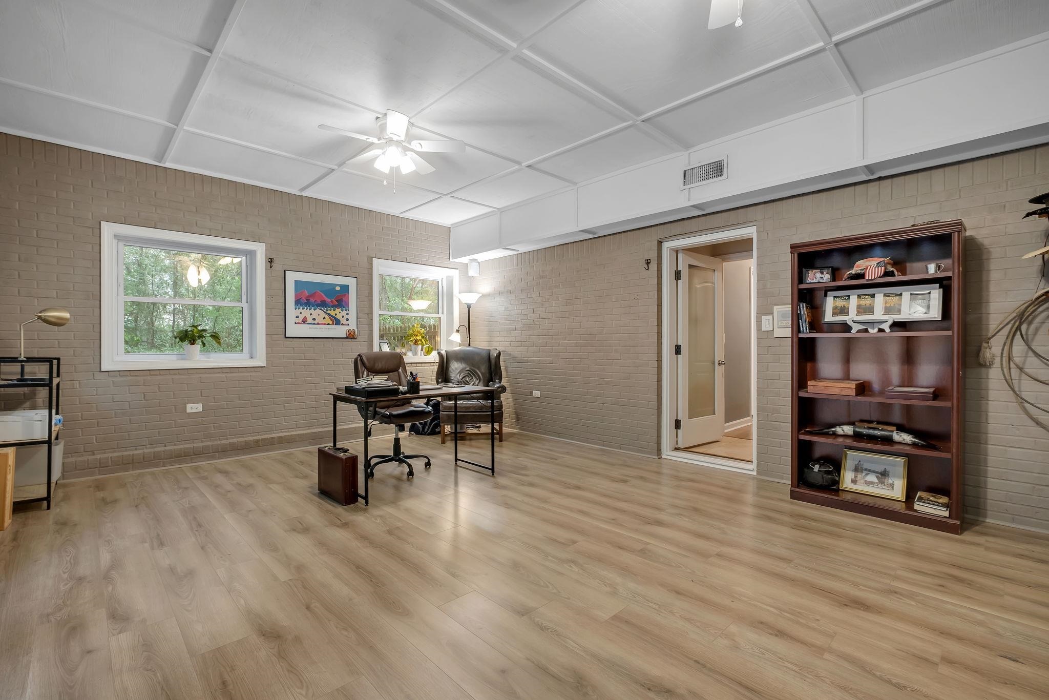 3332 CHARLESTON Road