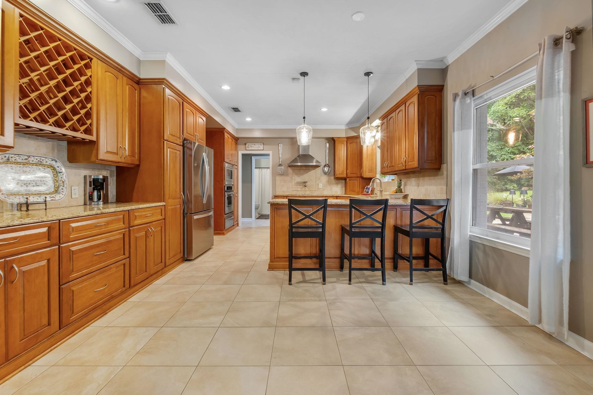 3332 CHARLESTON Road