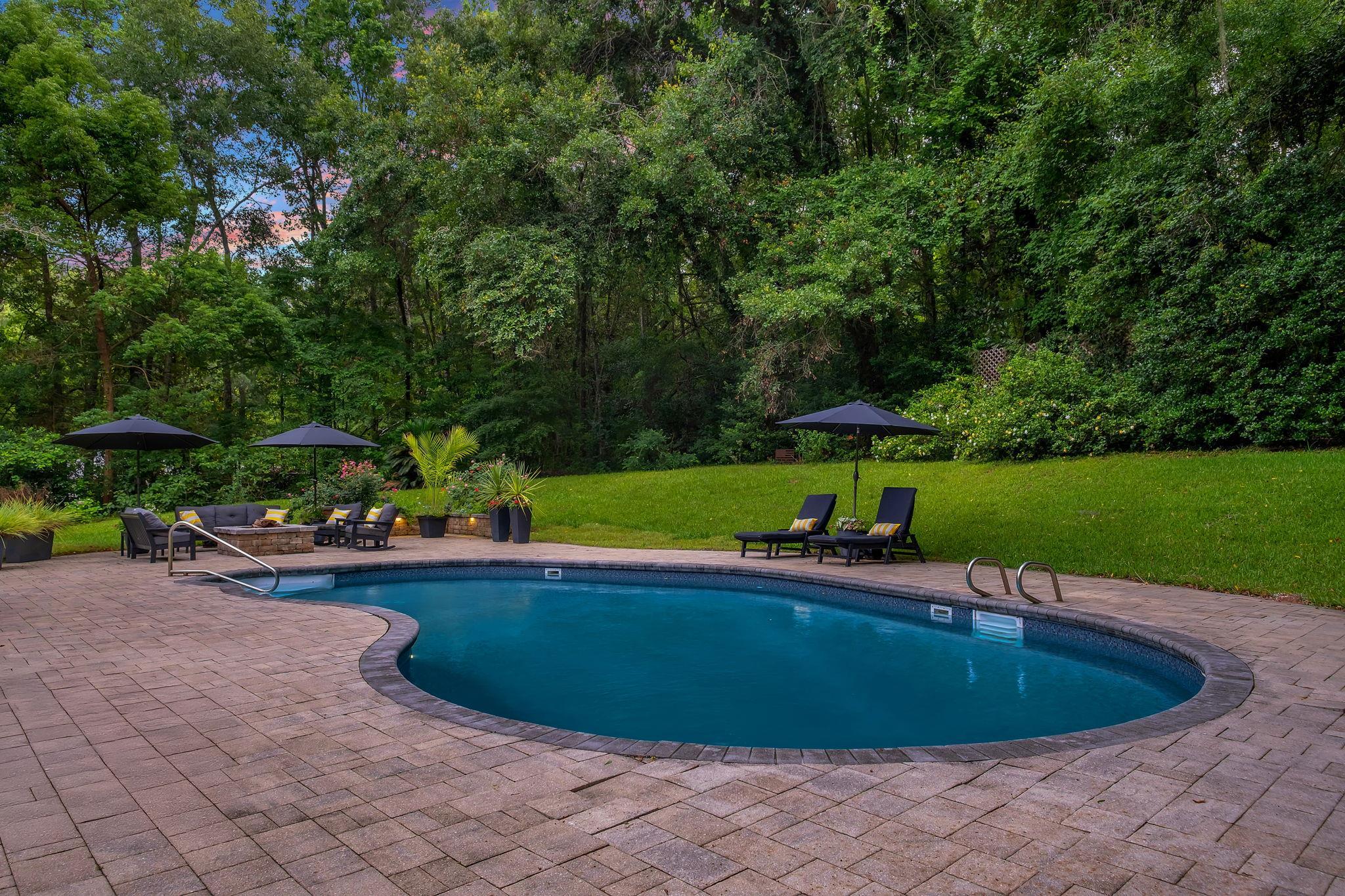 3332 CHARLESTON Road