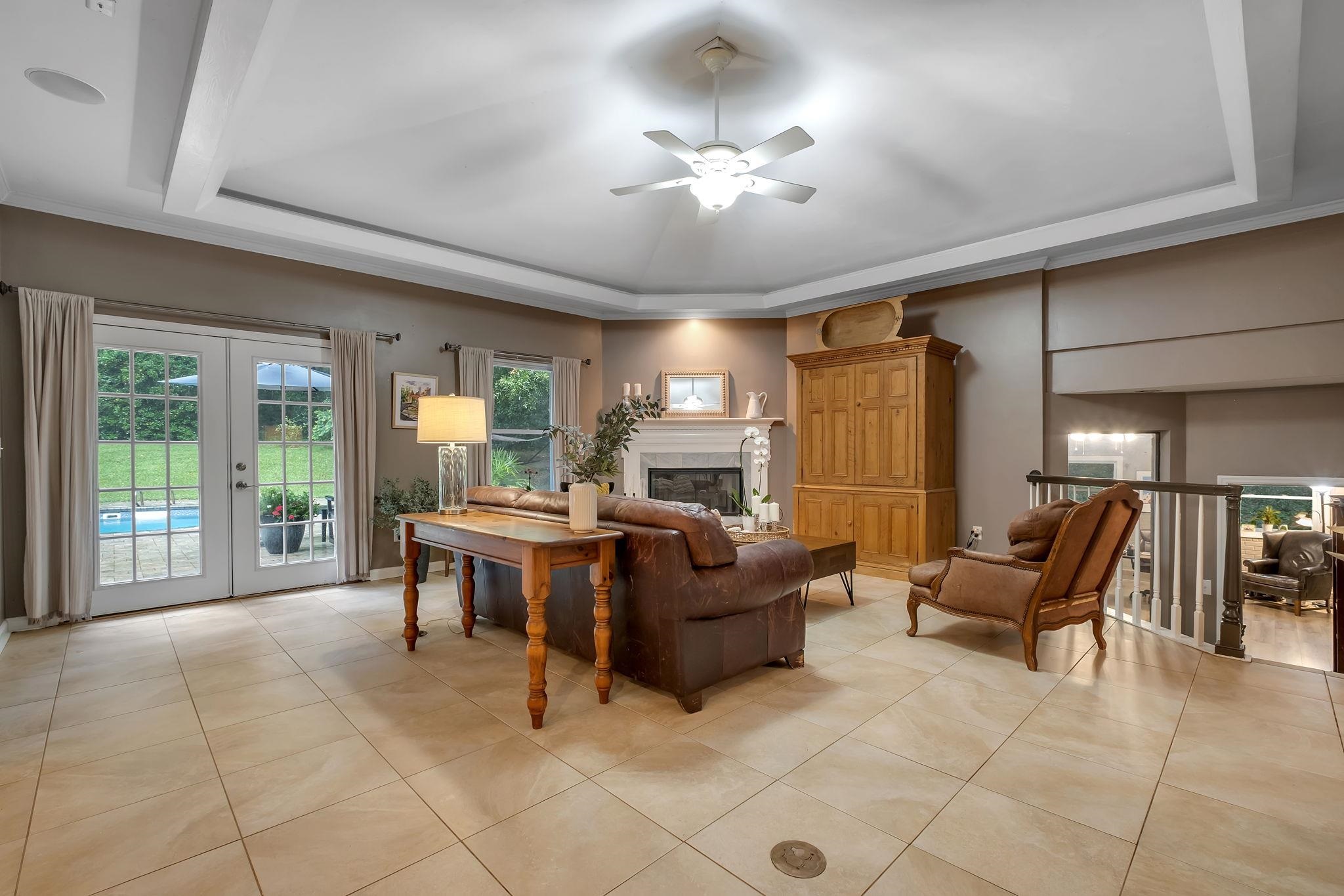 3332 CHARLESTON Road