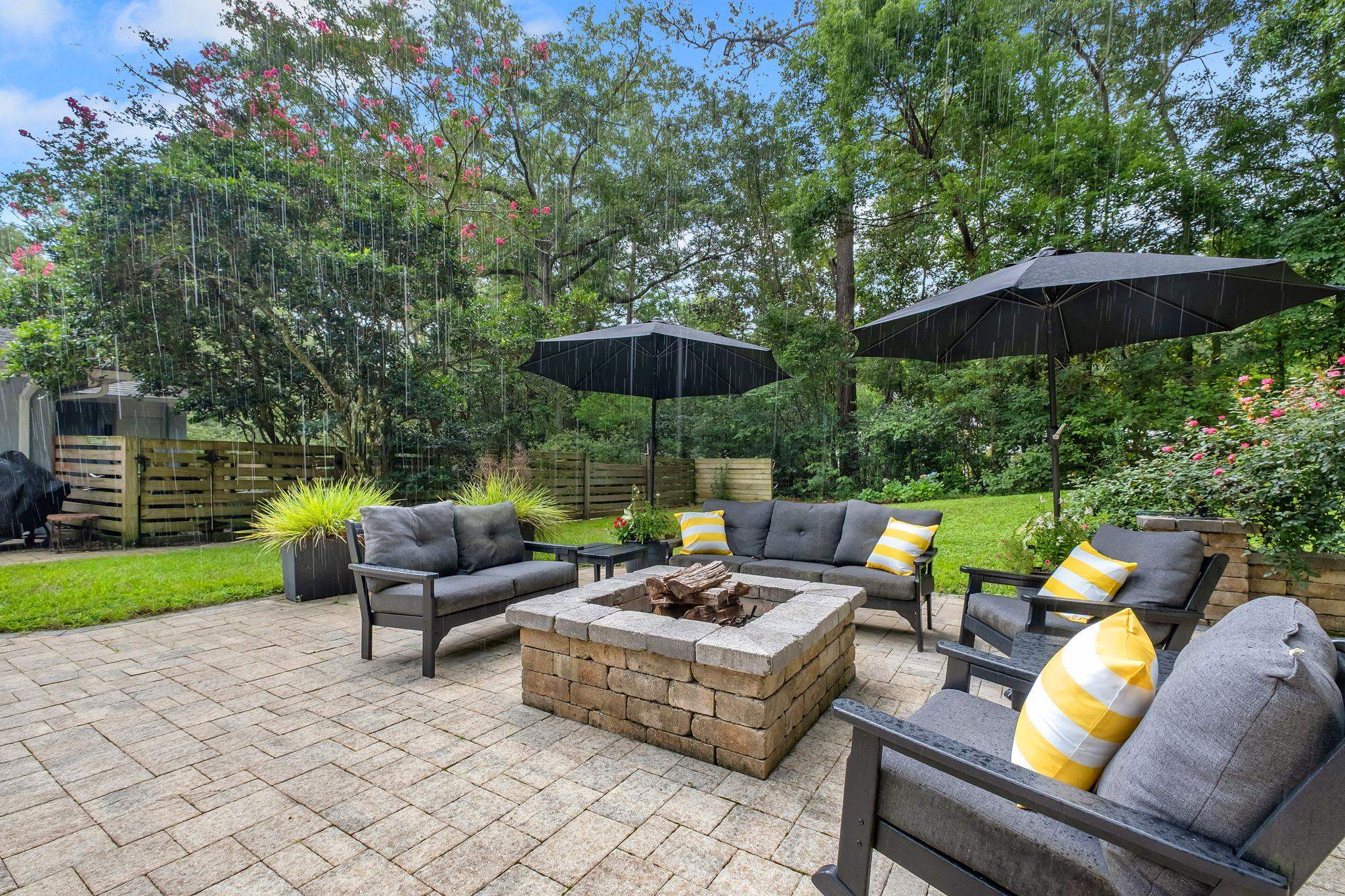 3332 CHARLESTON Road