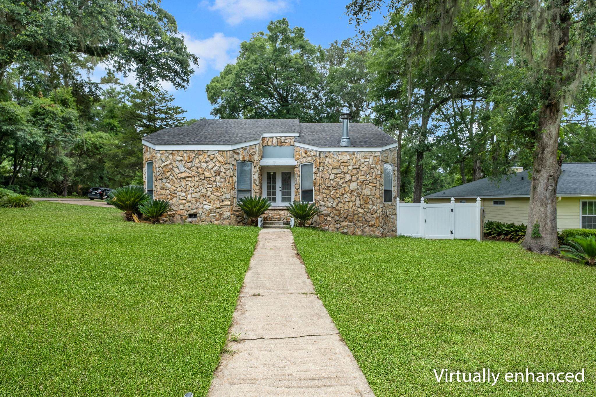 1913 BUCKWOOD Drive