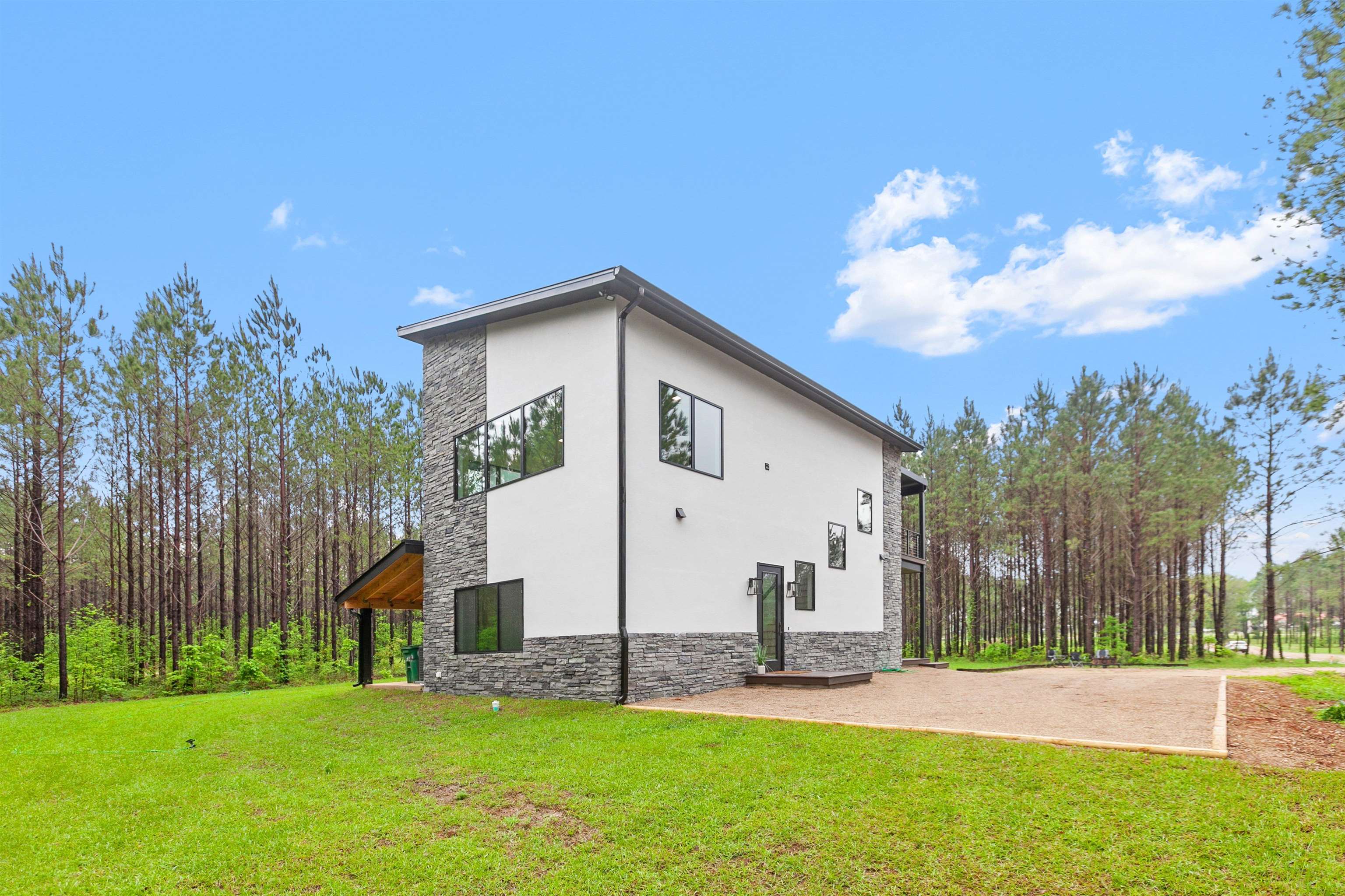 10080 Mahan Drive