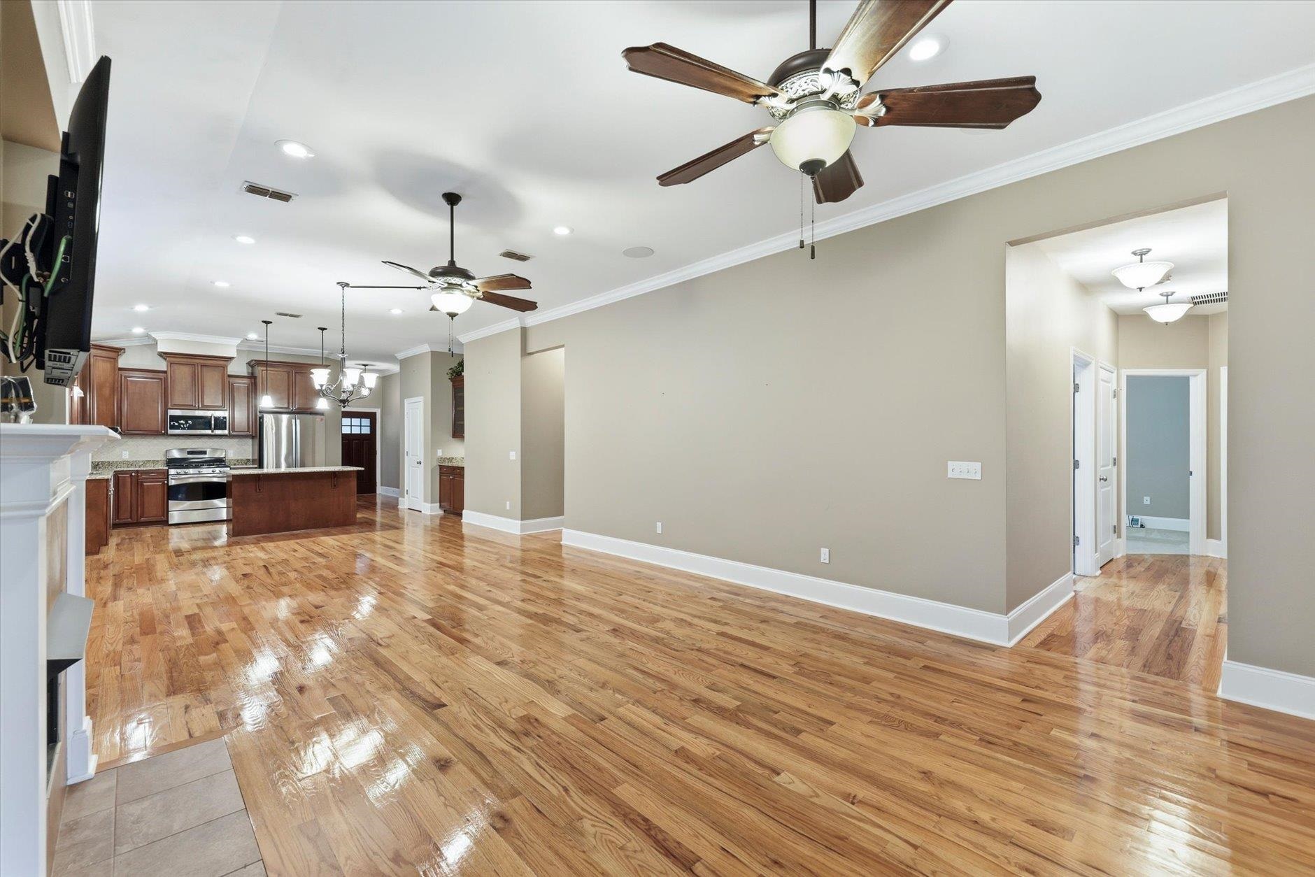 5625 Ringold Lane