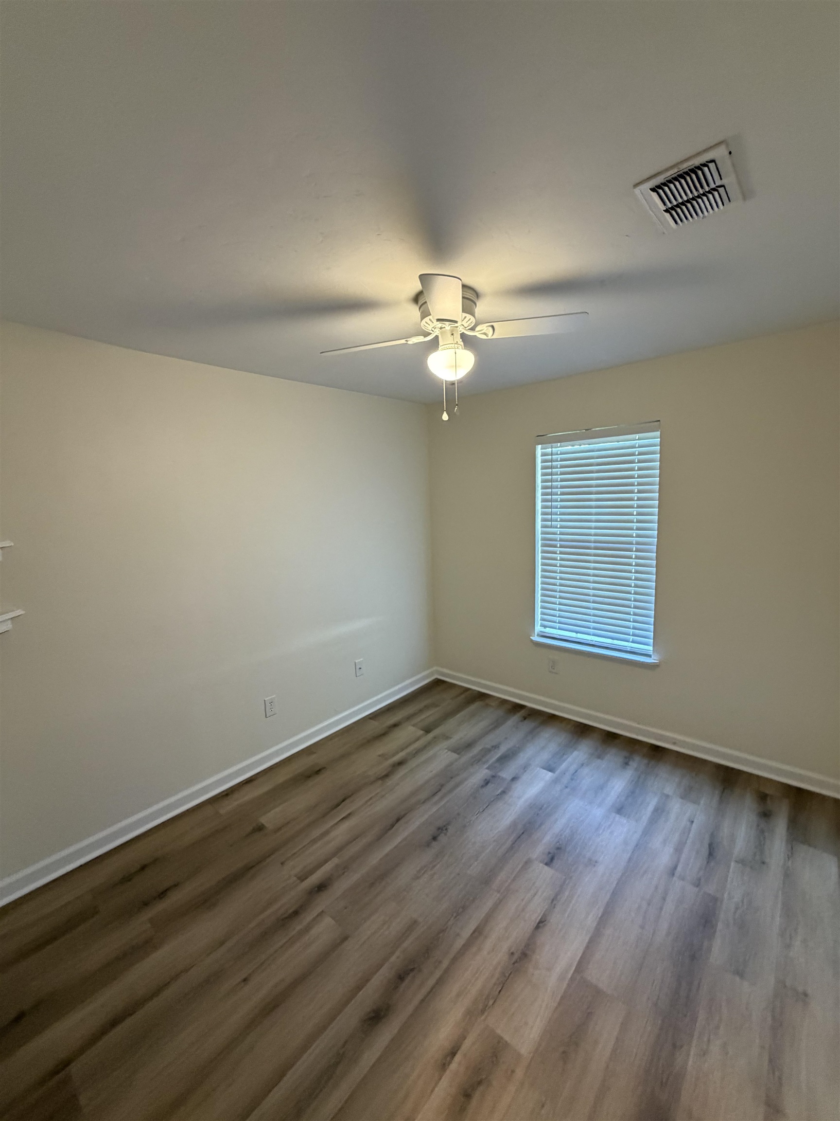 2434 Dundee Drive