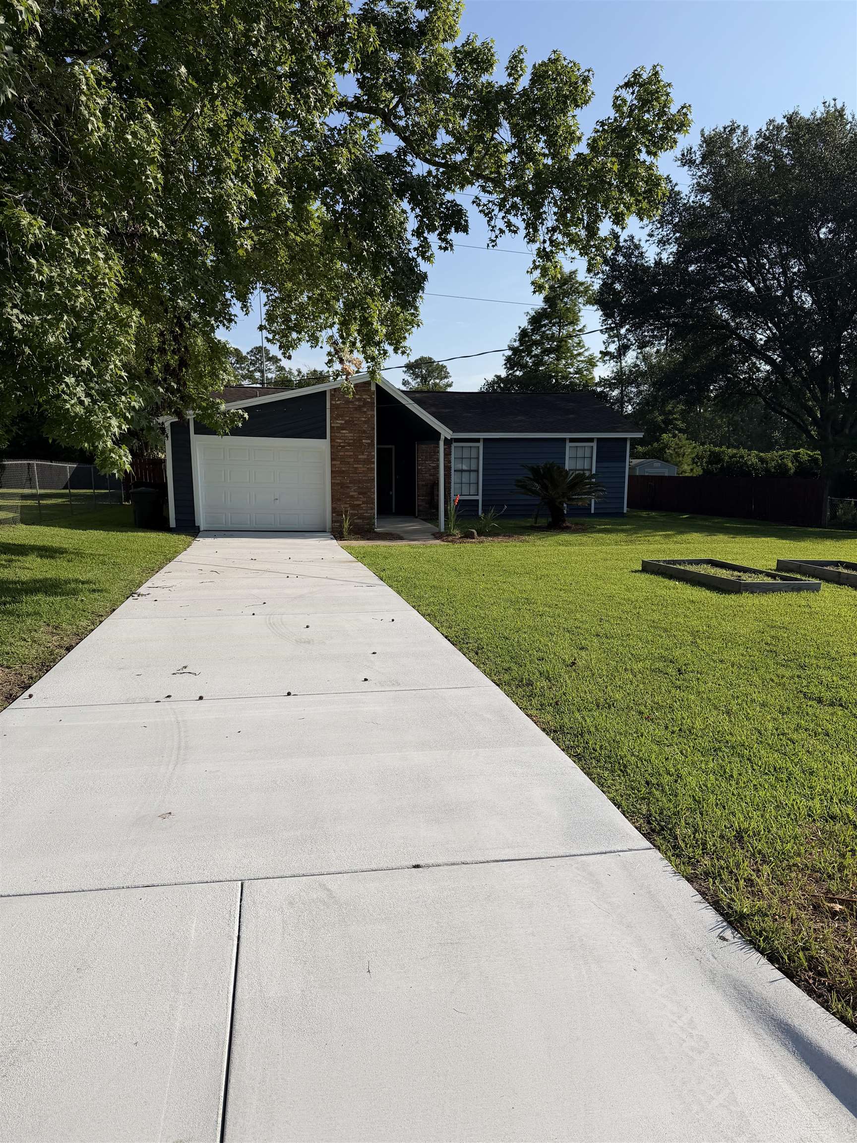 2434 Dundee Drive