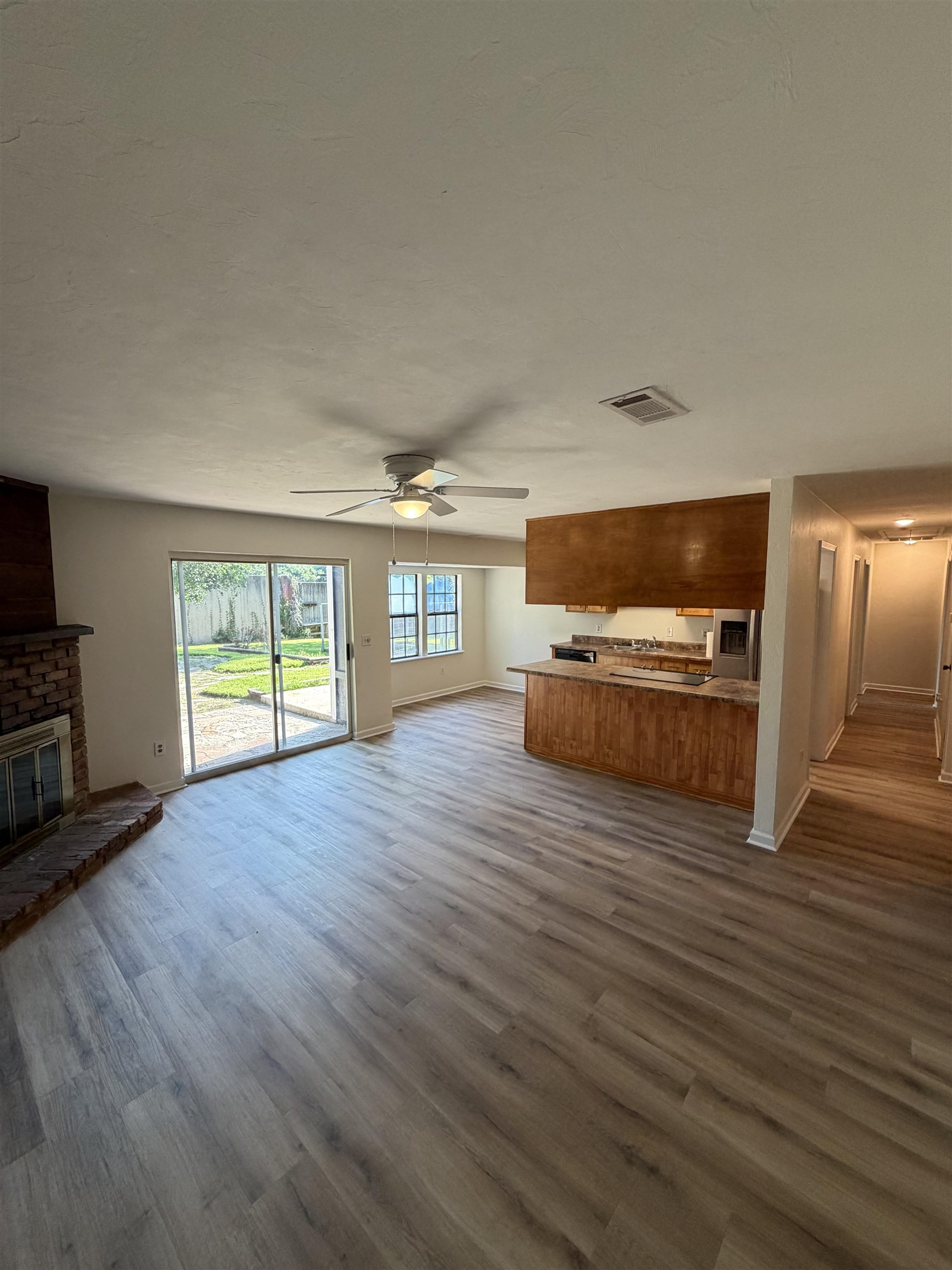 2434 Dundee Drive