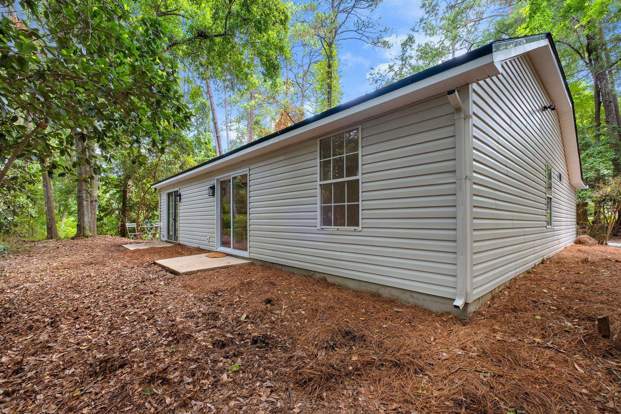 1638 Folkstone Road