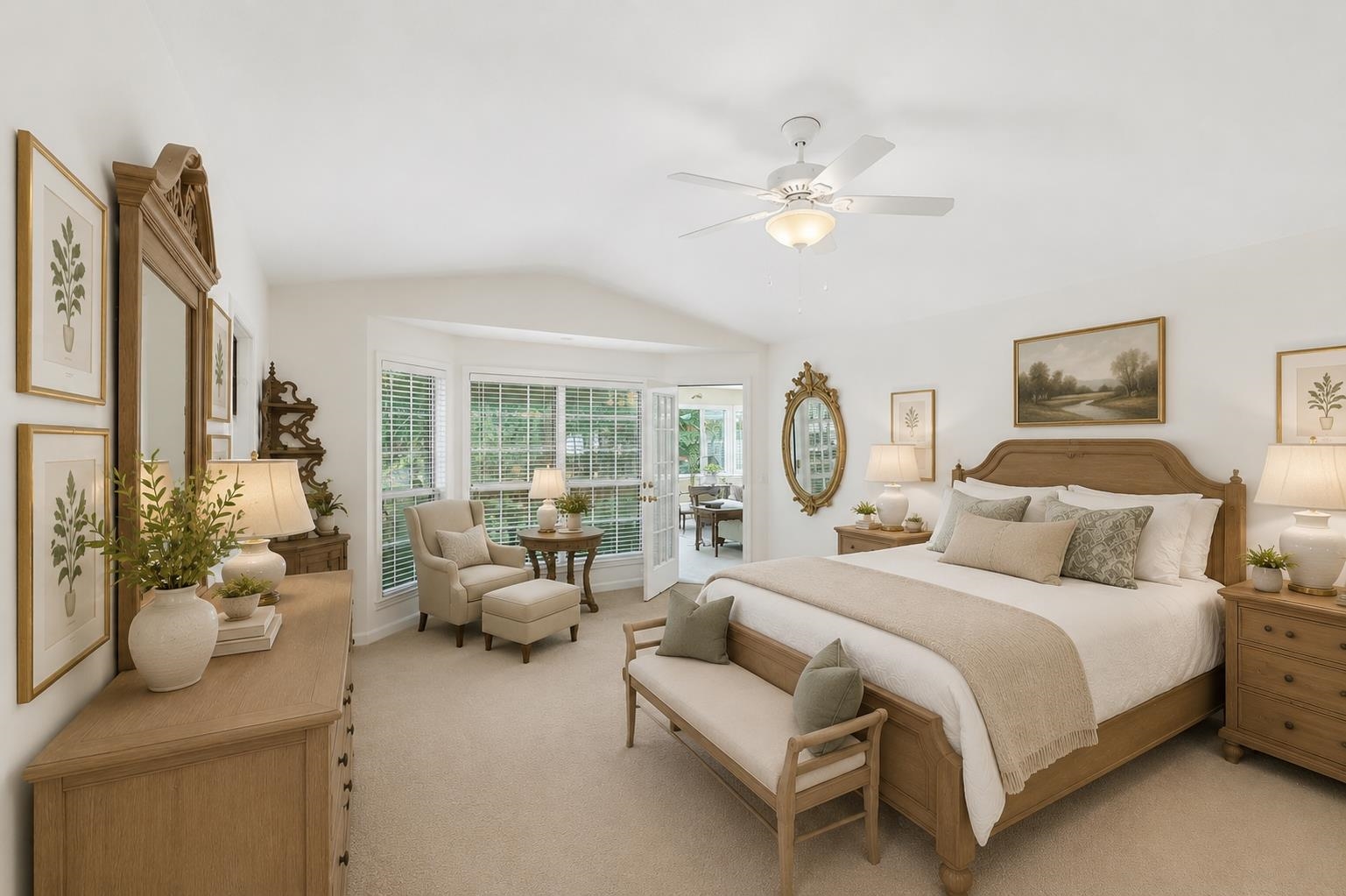 3549 LAKESHORE Drive