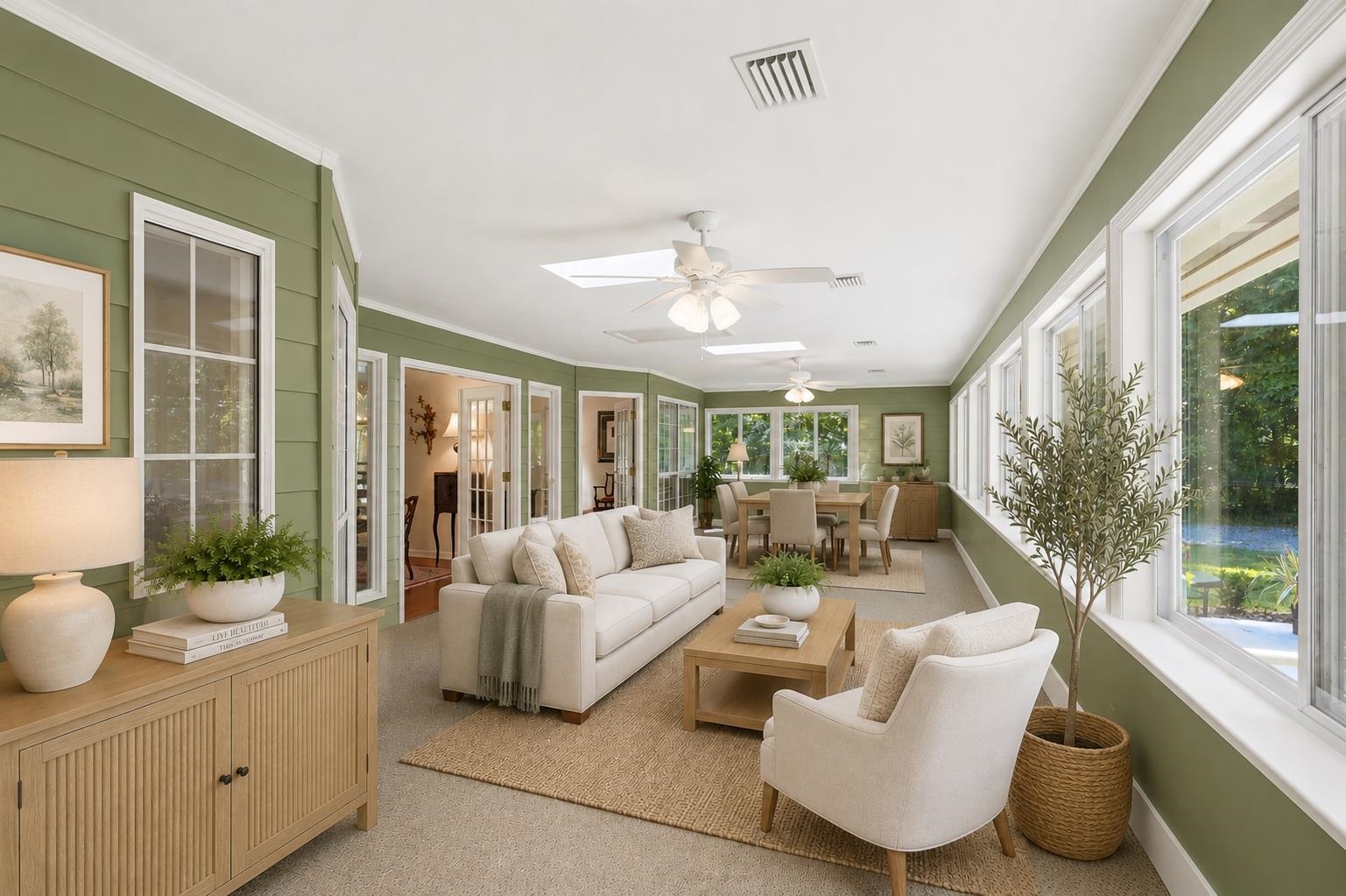 3549 LAKESHORE Drive
