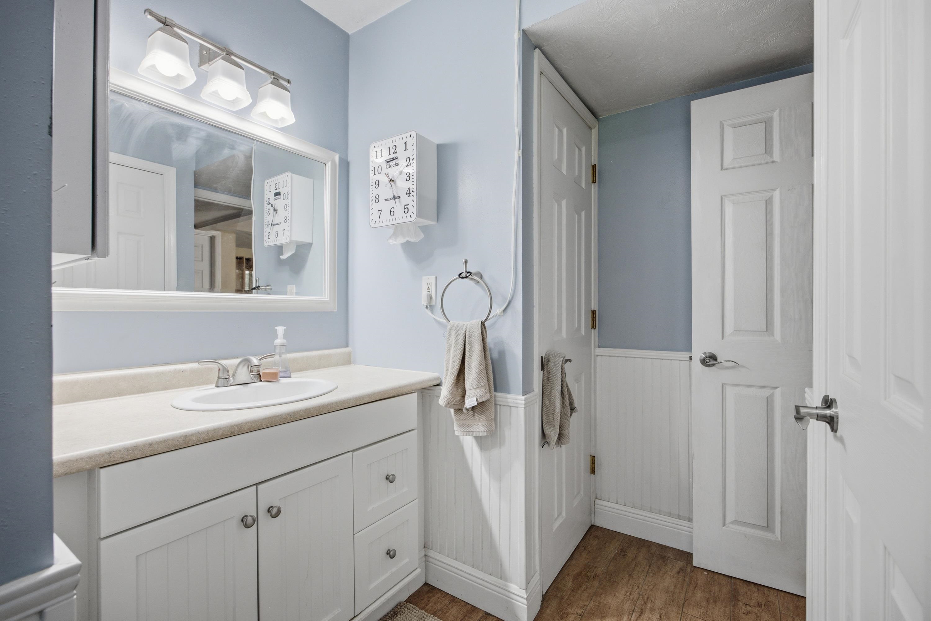4426 Bayshore Circle