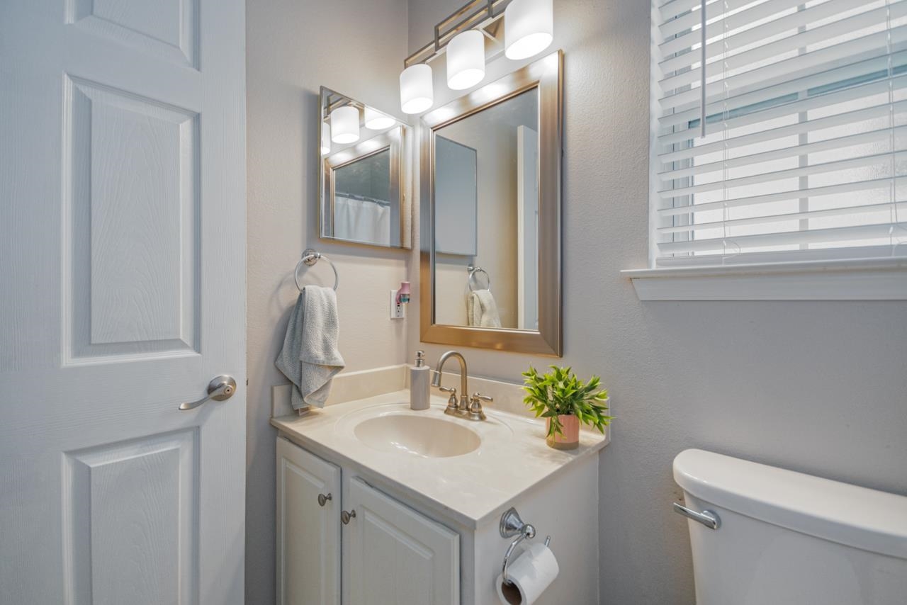 9138 Stonehenge Trail