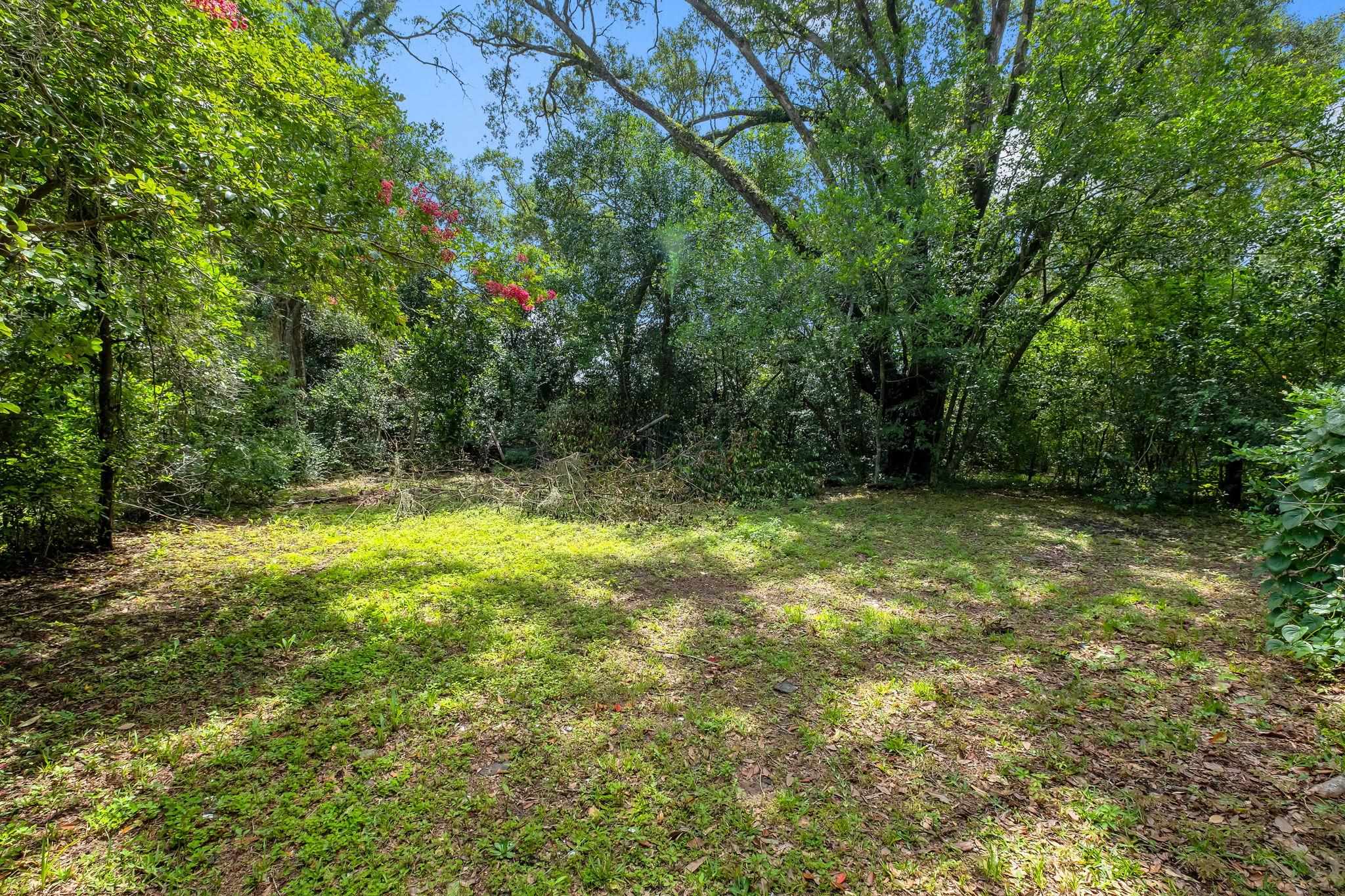 3822 Roswell Drive