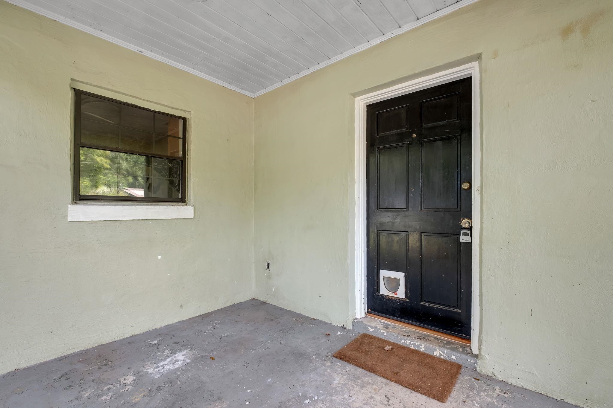 3822 Roswell Drive