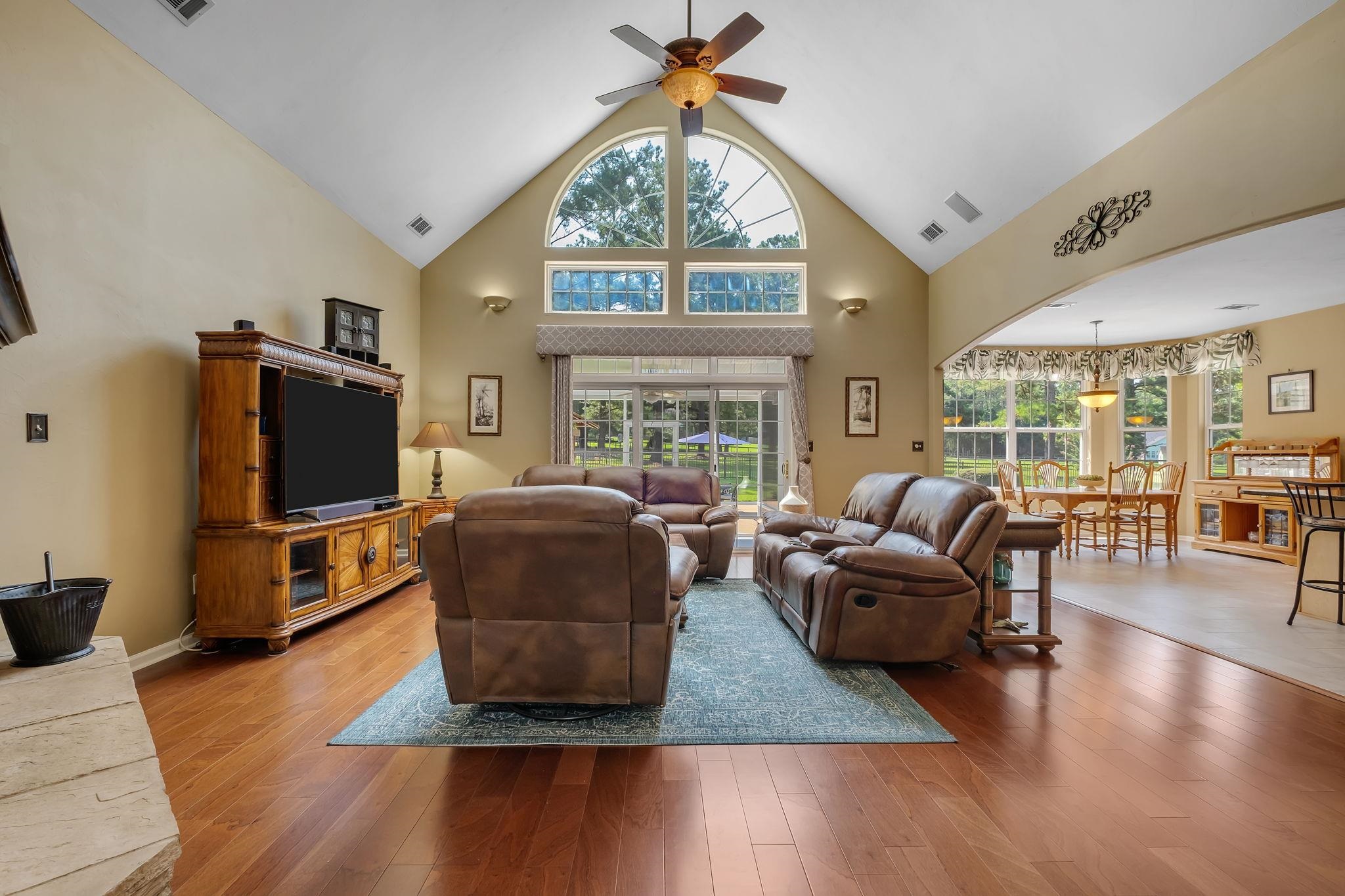 10056 Neamathla Trail