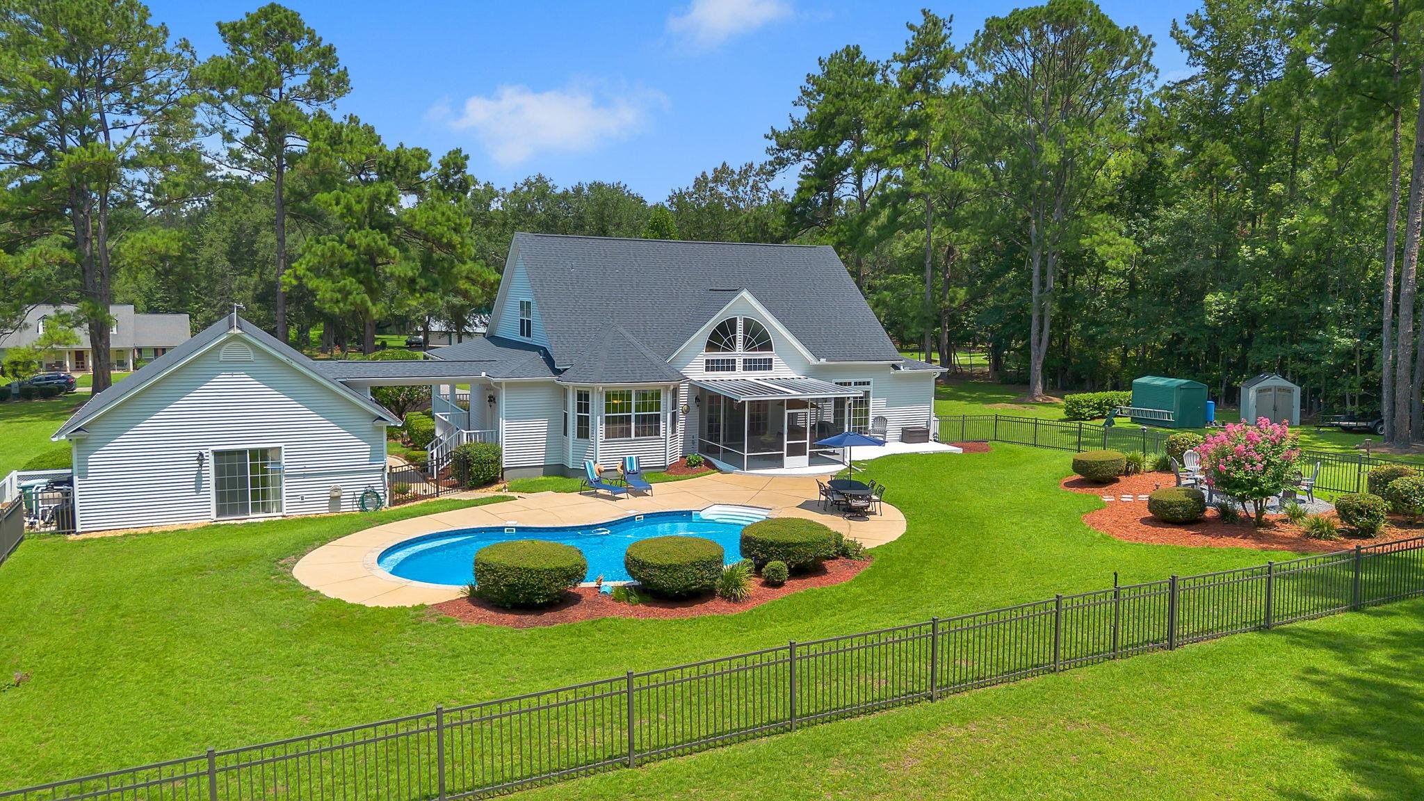 10056 Neamathla Trail