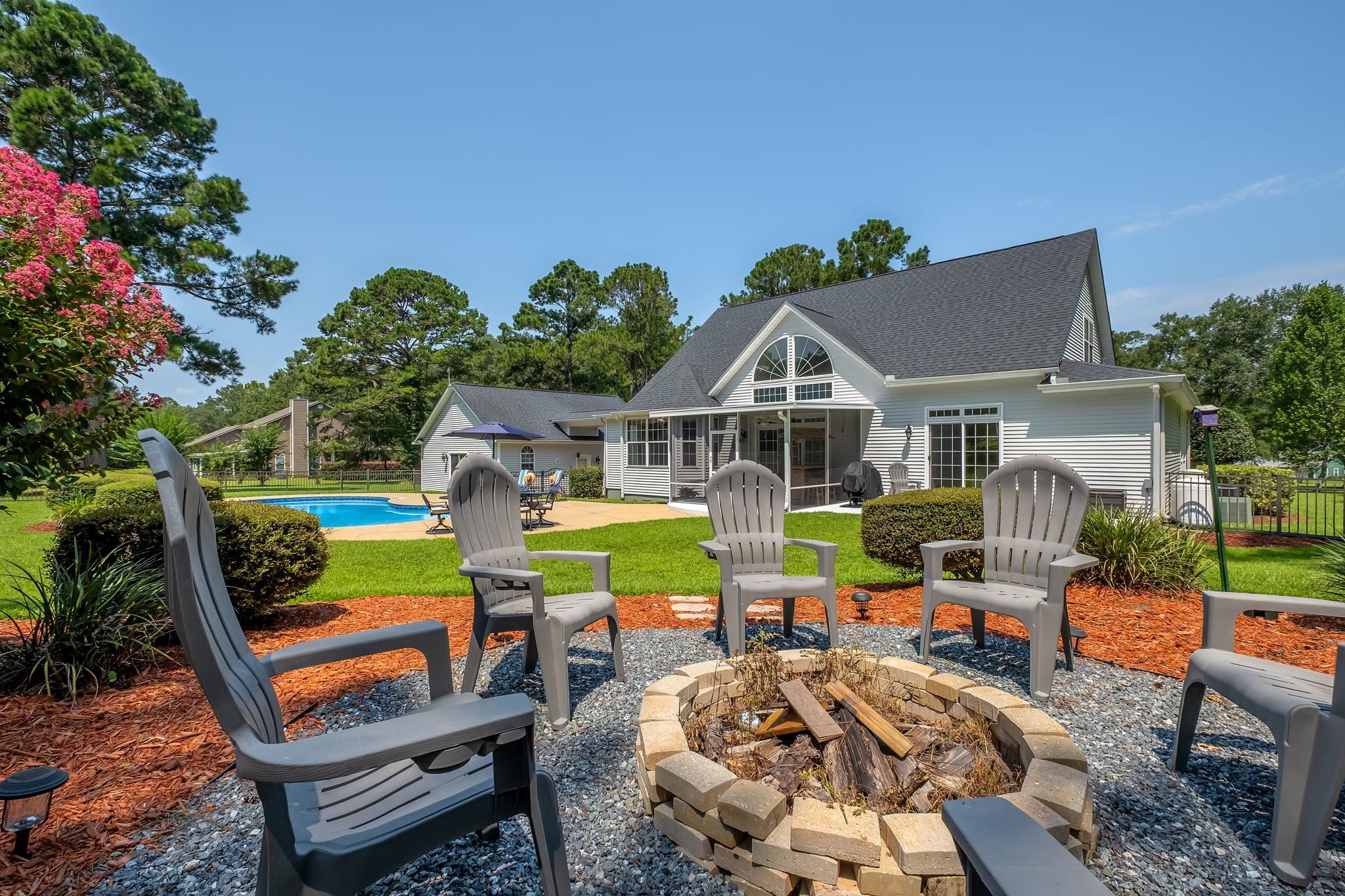 10056 Neamathla Trail