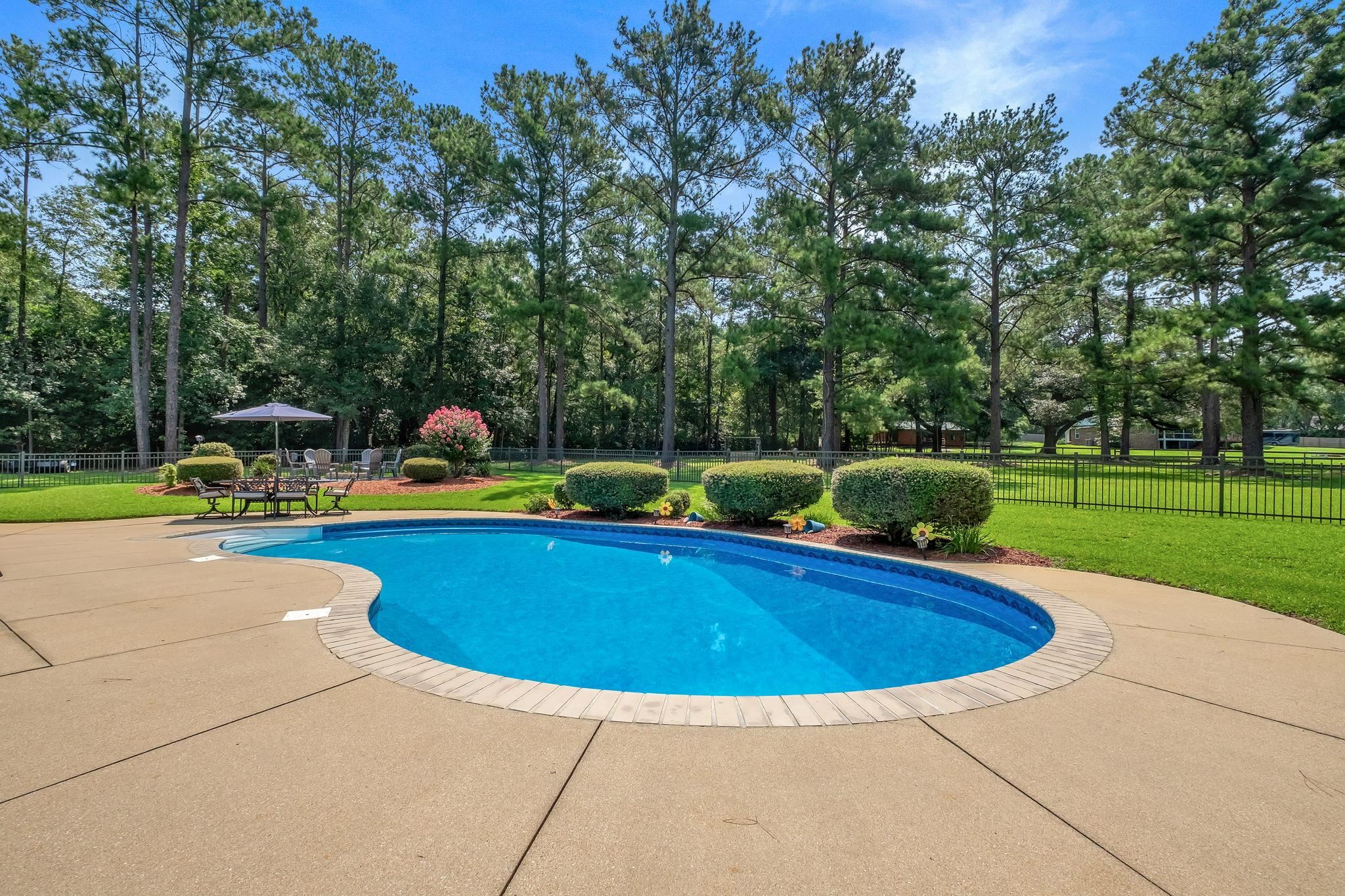 10056 Neamathla Trail