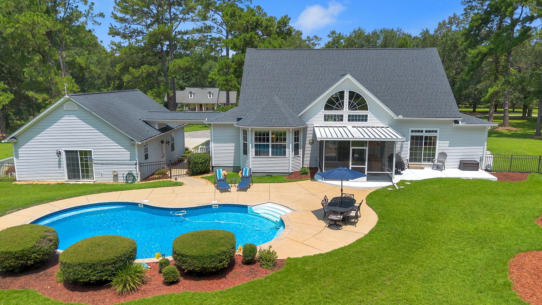 10056 Neamathla Trail
