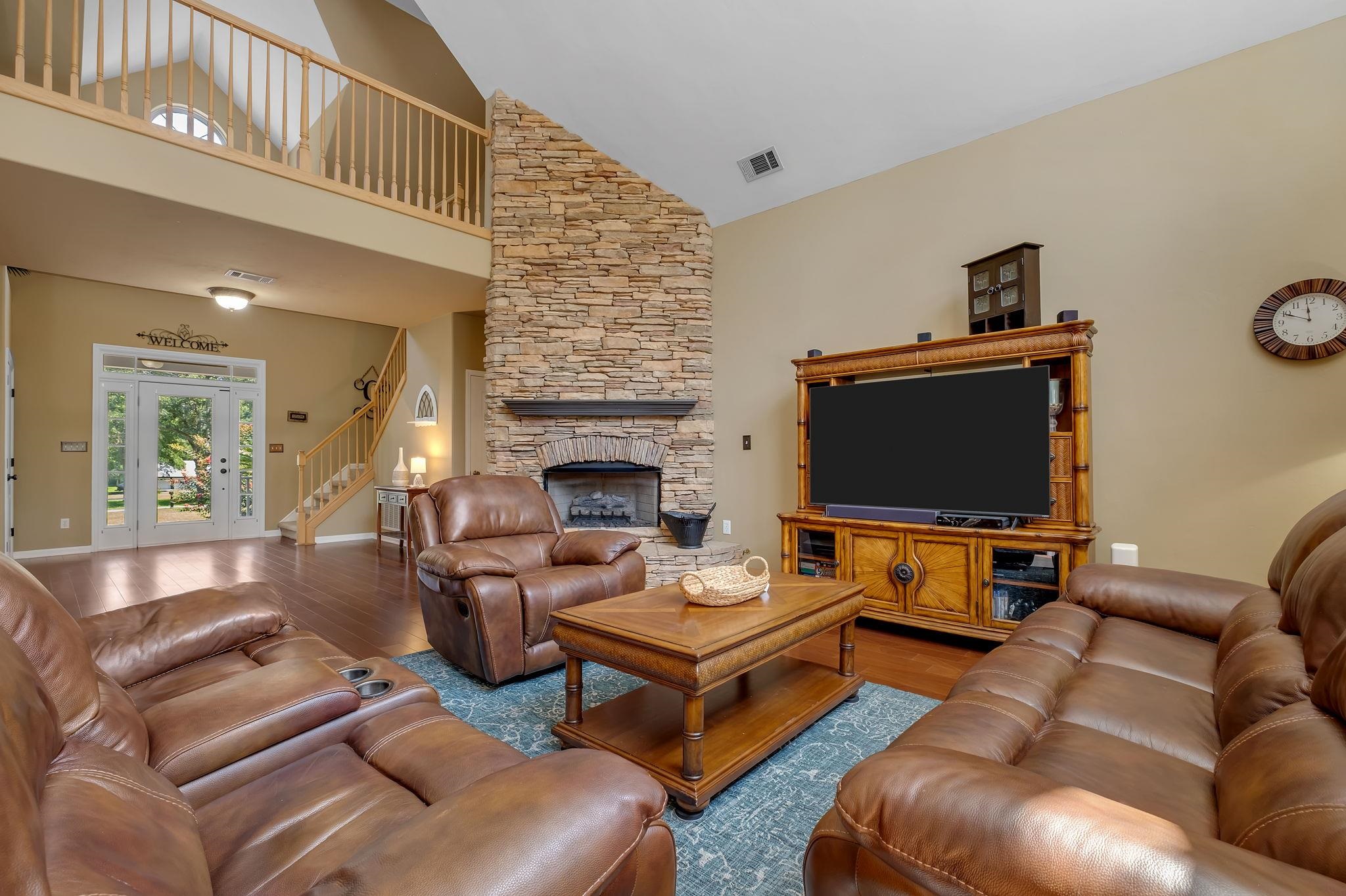 10056 Neamathla Trail
