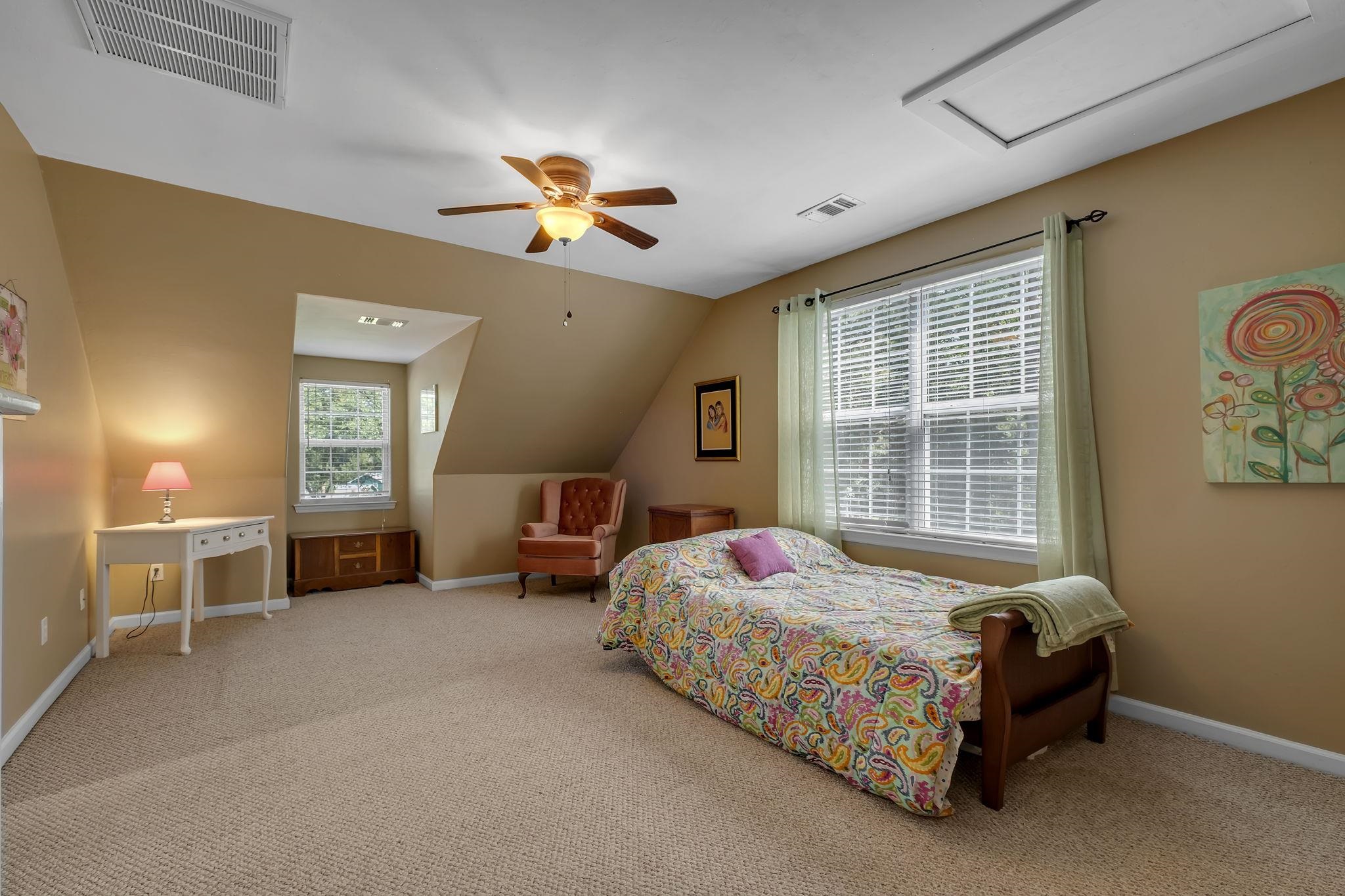 10056 Neamathla Trail