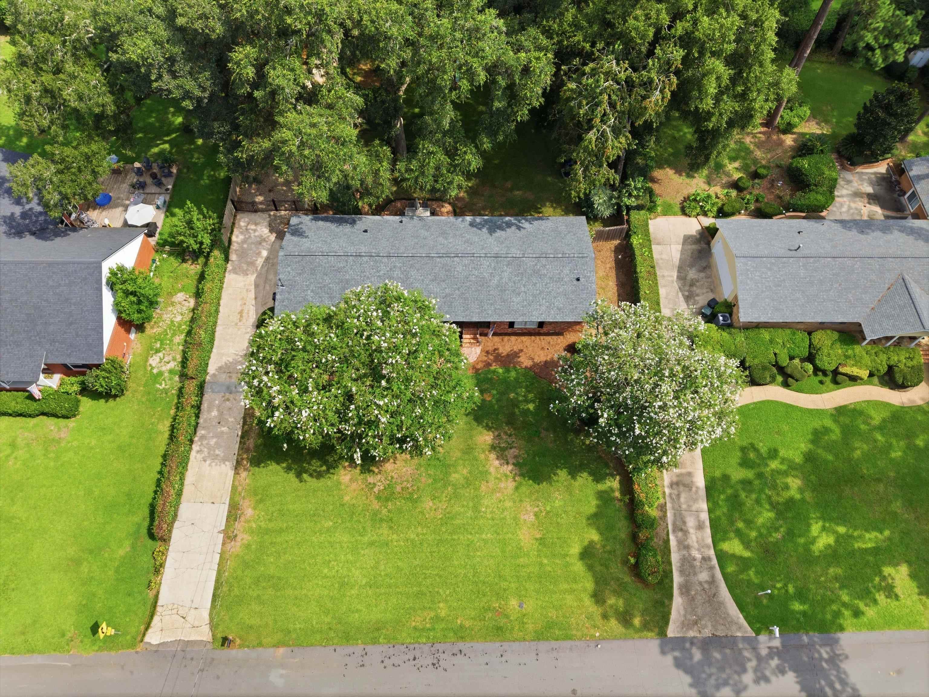 1306 Leewood Drive