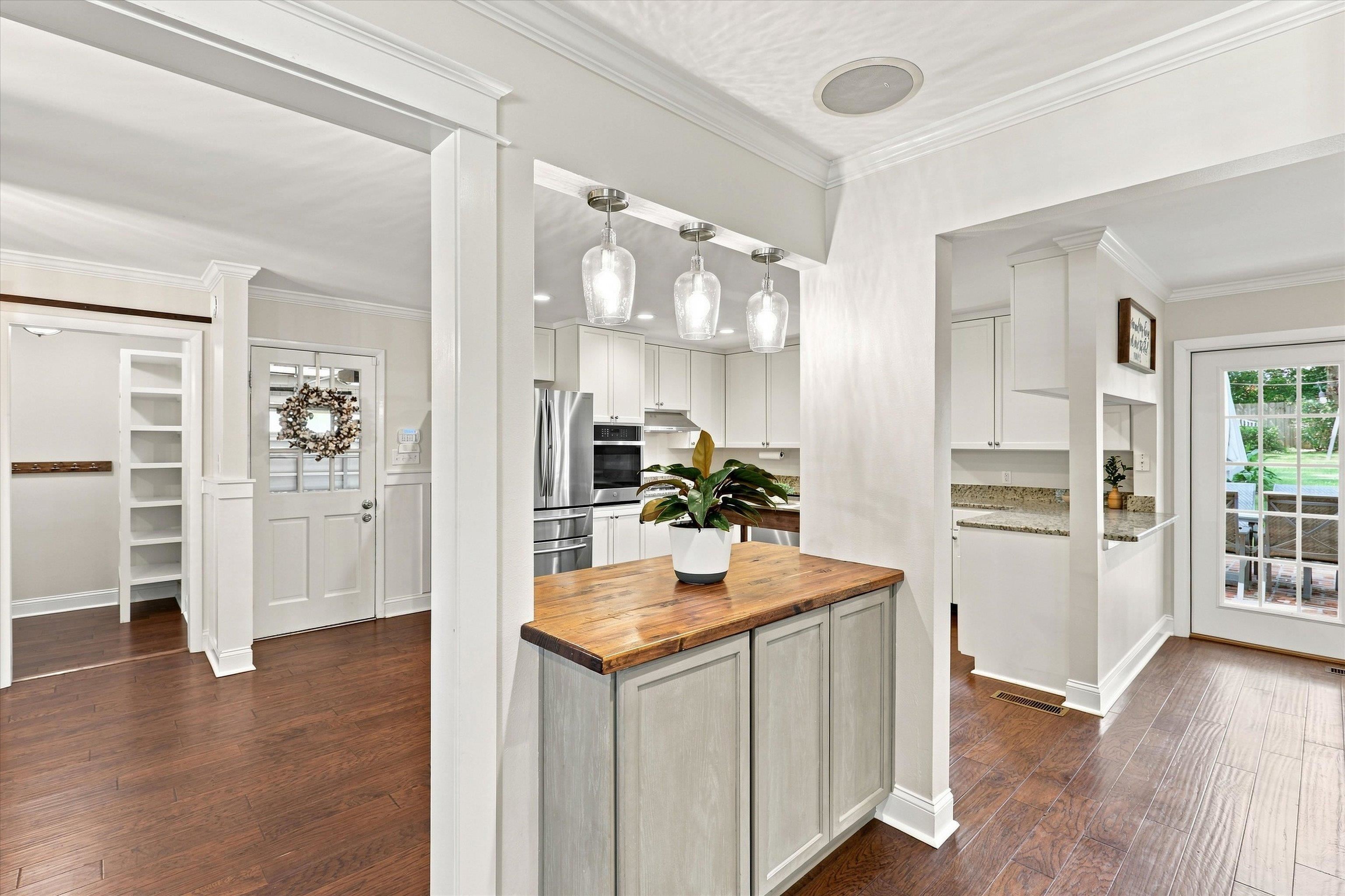 1306 Leewood Drive