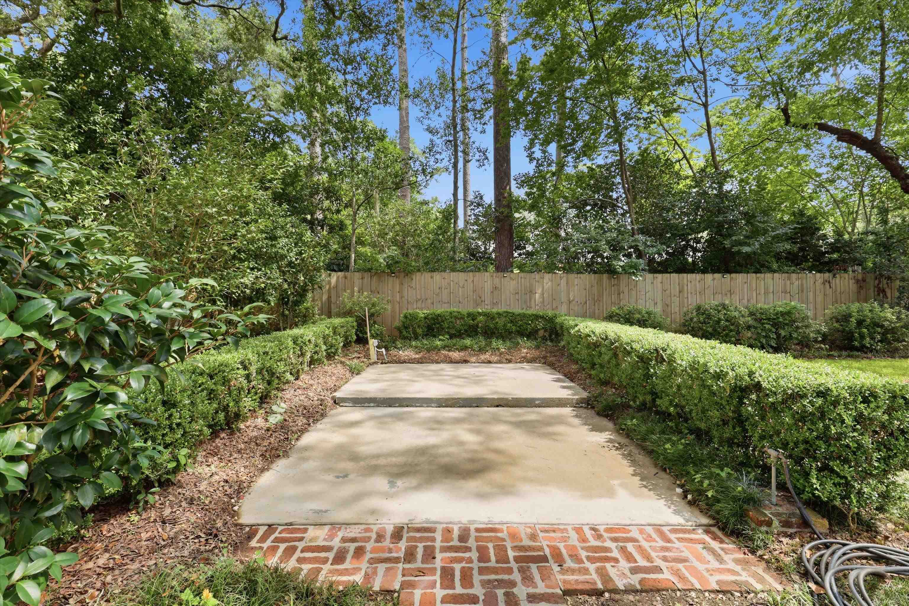 1306 Leewood Drive