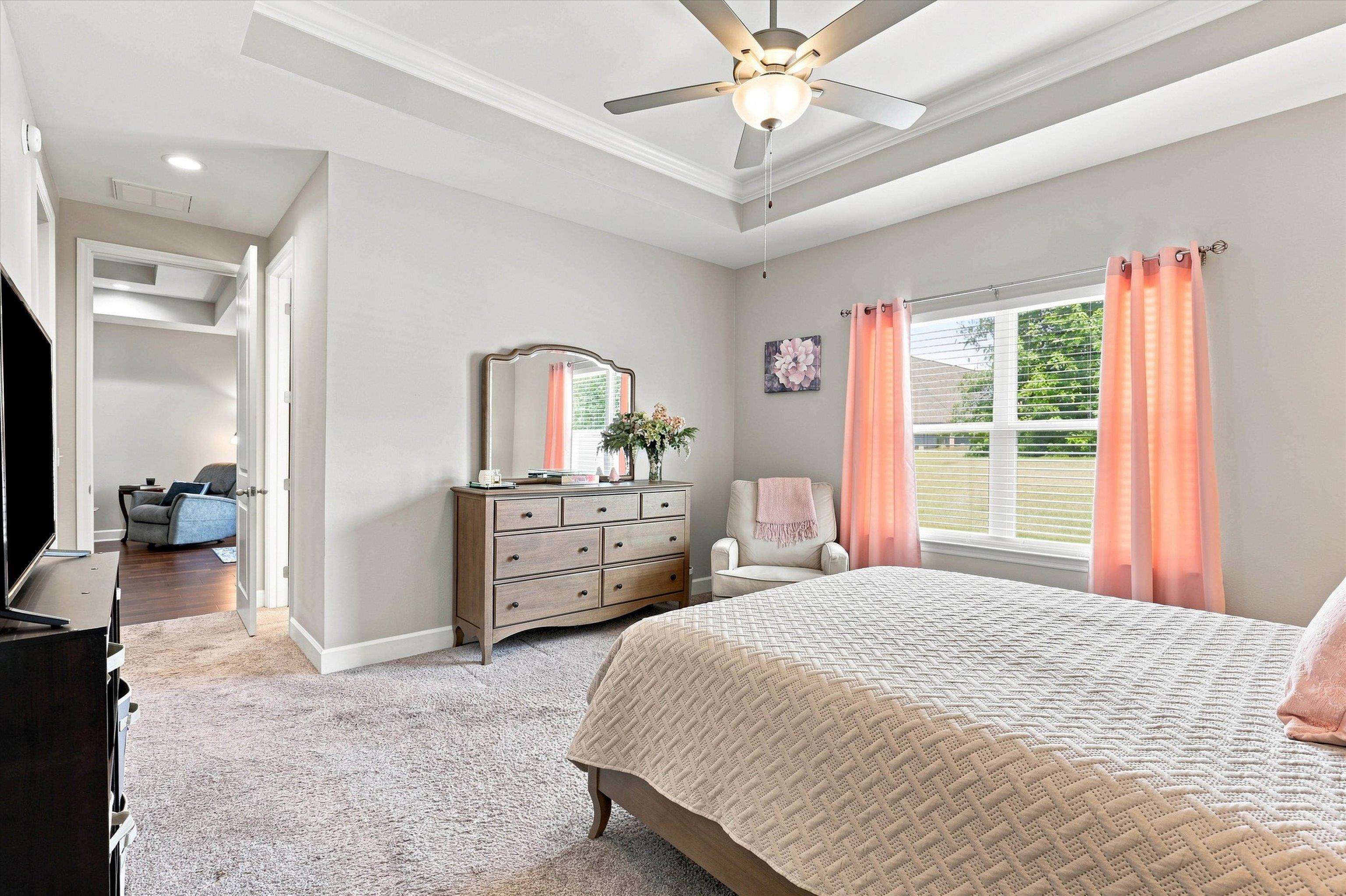 2335 Lexington Pond Way