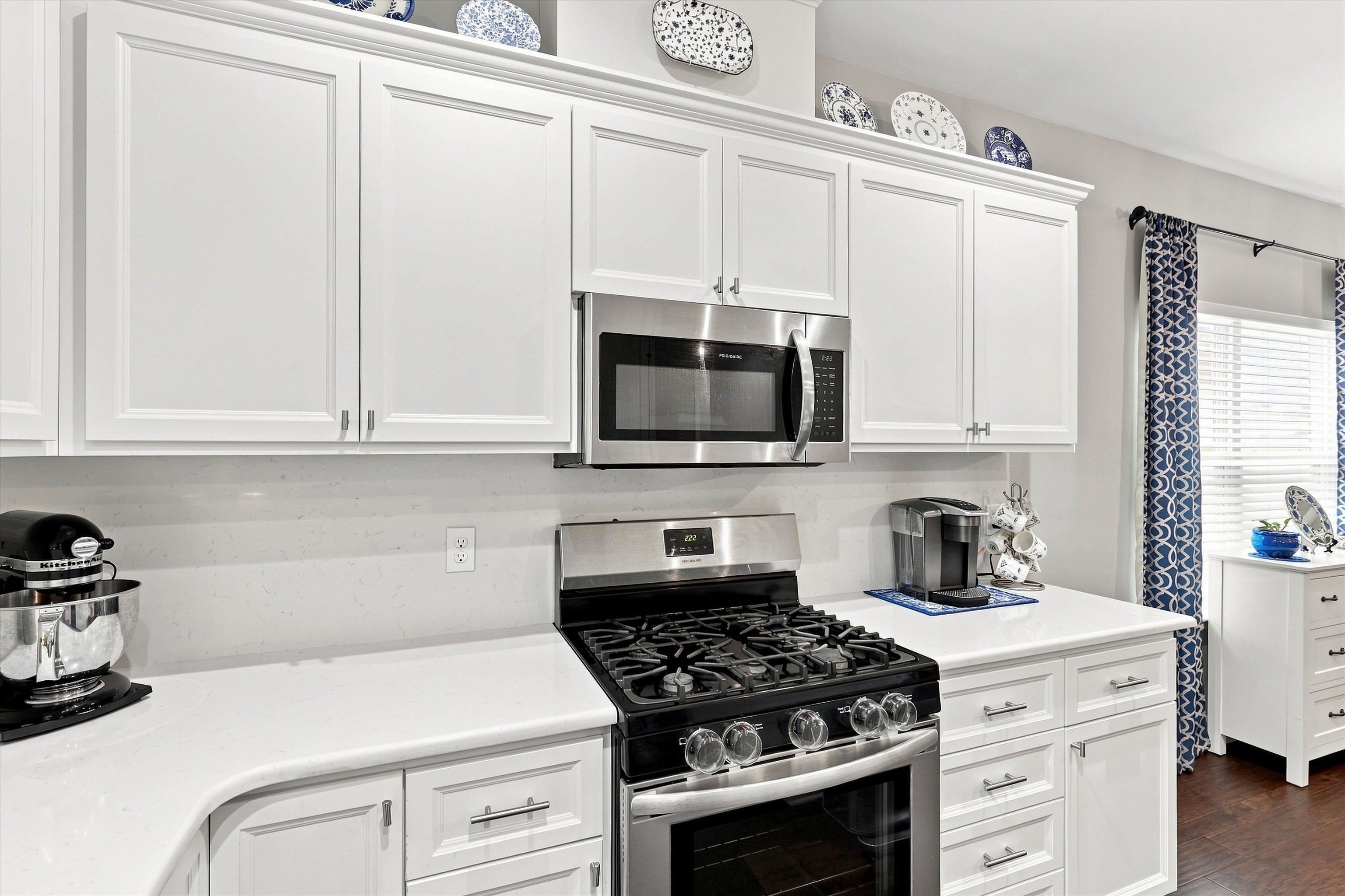 2335 Lexington Pond Way