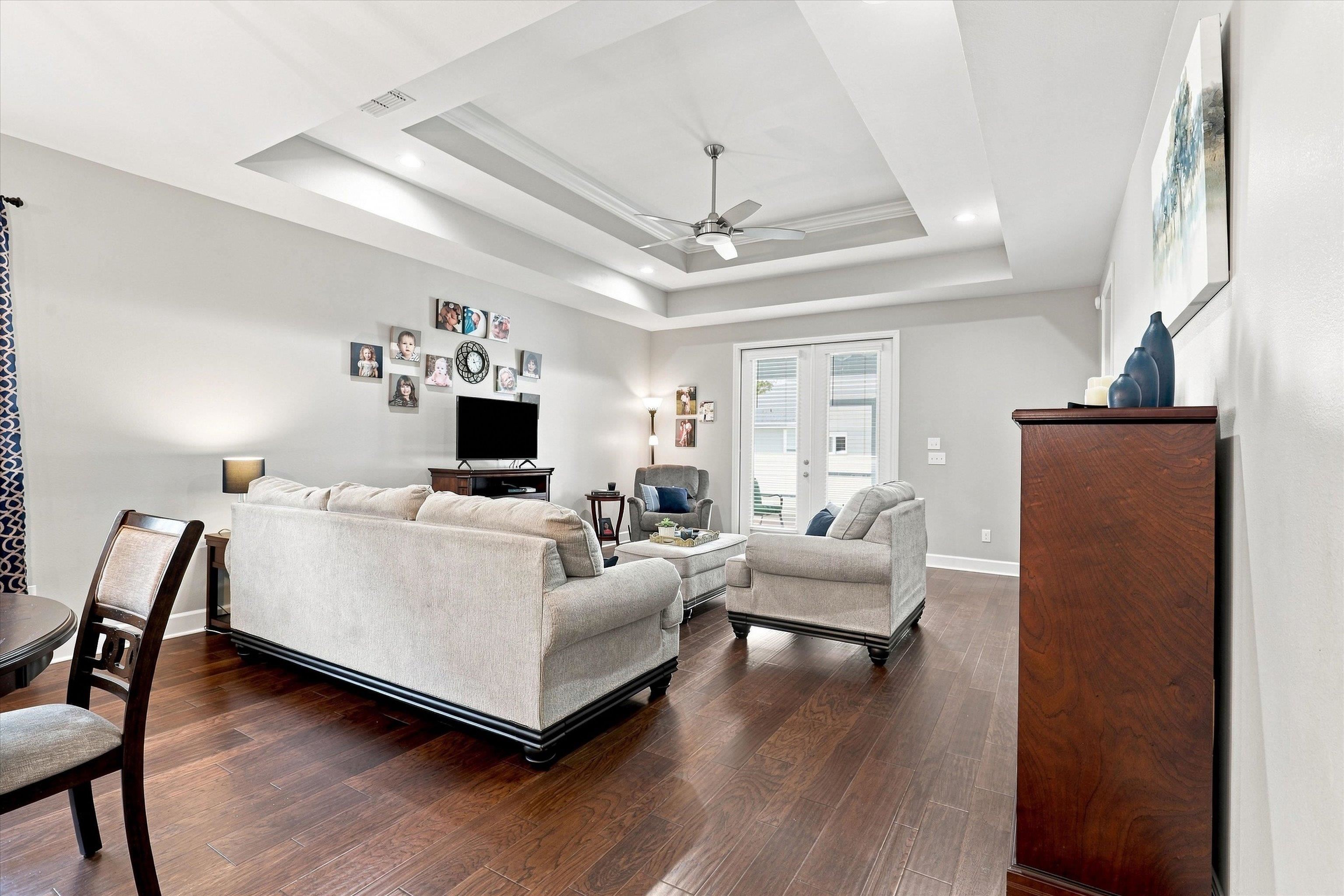 2335 Lexington Pond Way
