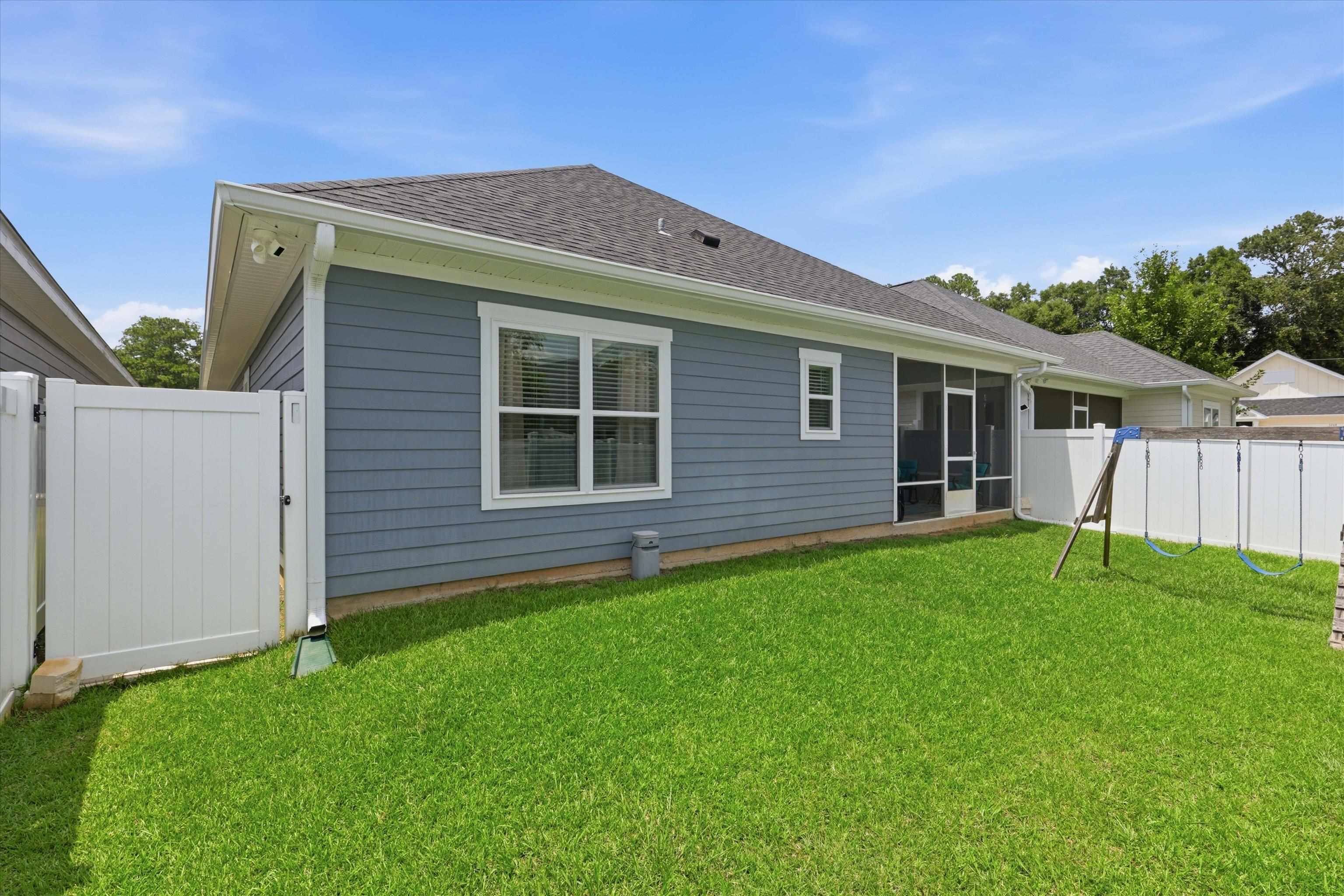 2335 Lexington Pond Way
