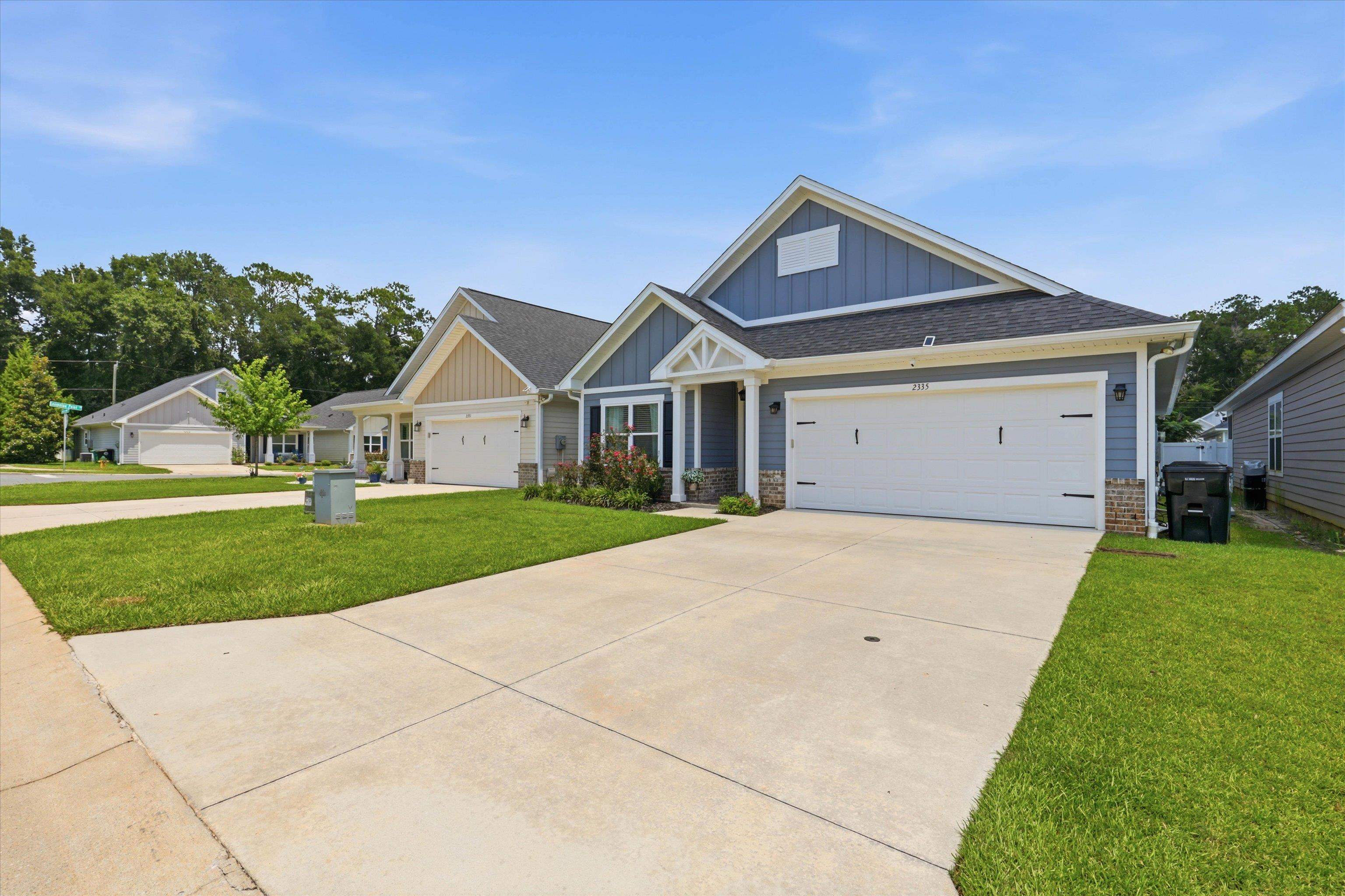 2335 Lexington Pond Way