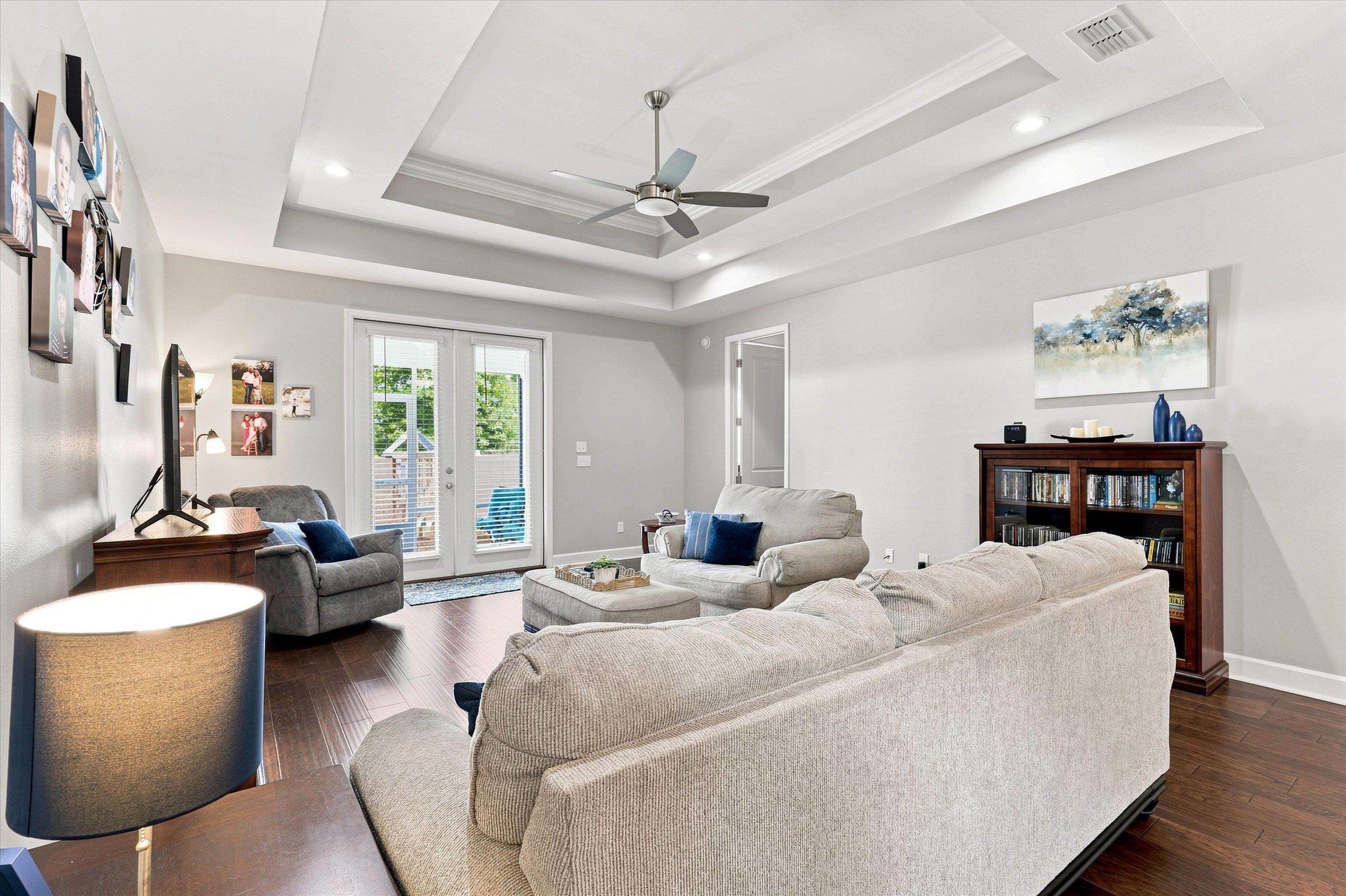 2335 Lexington Pond Way