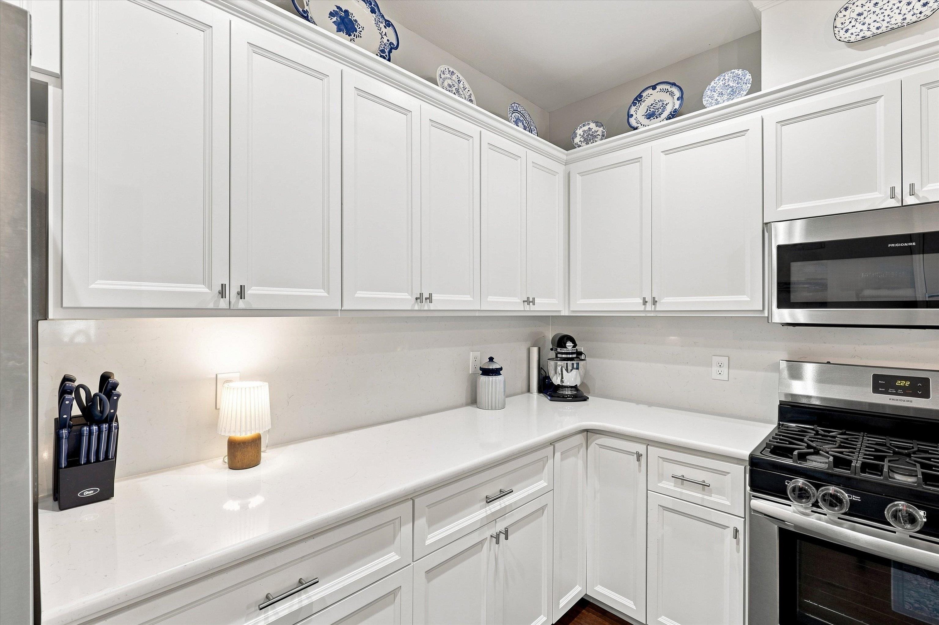 2335 Lexington Pond Way