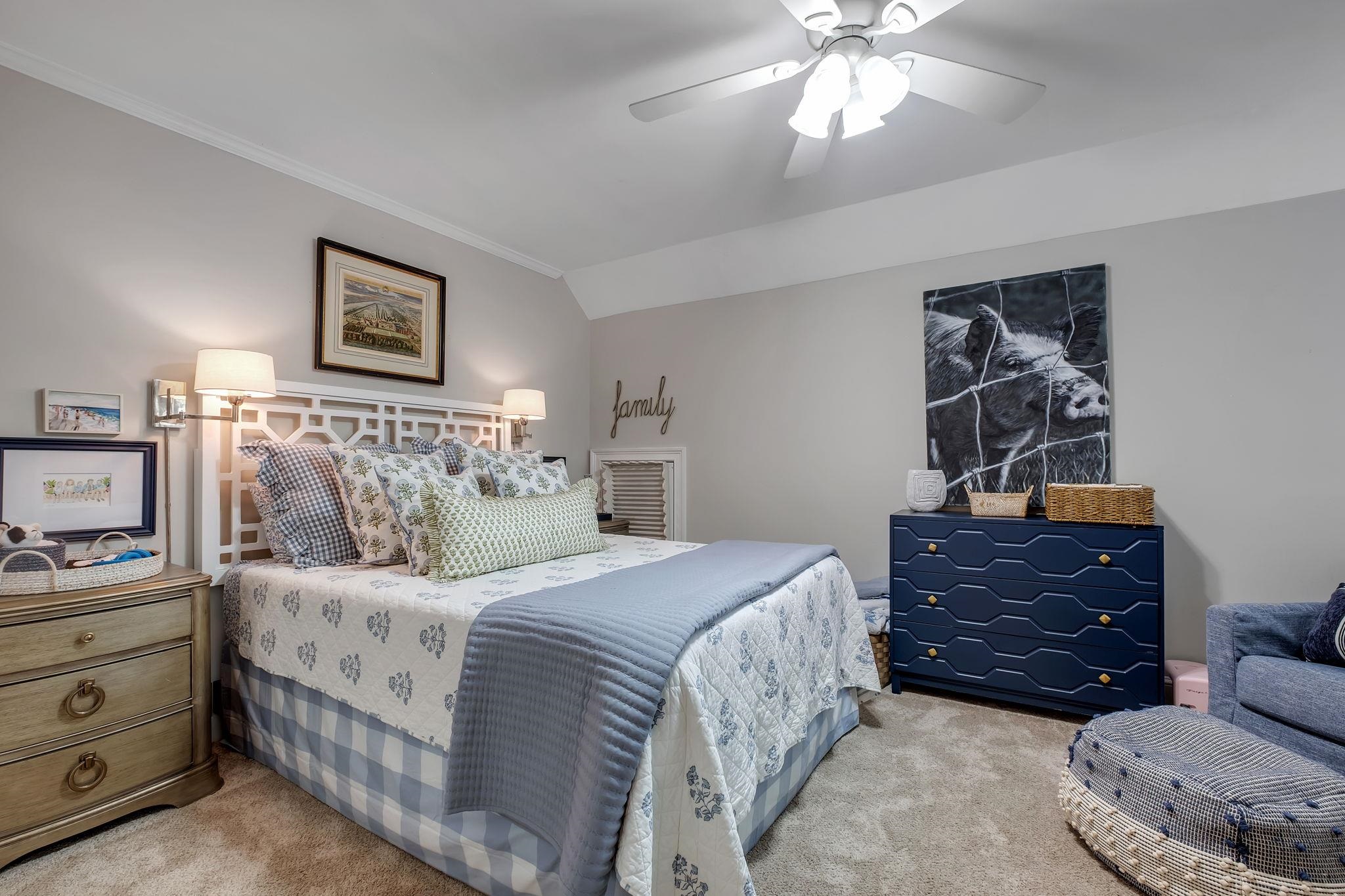 5059 Centennial Oak Circle